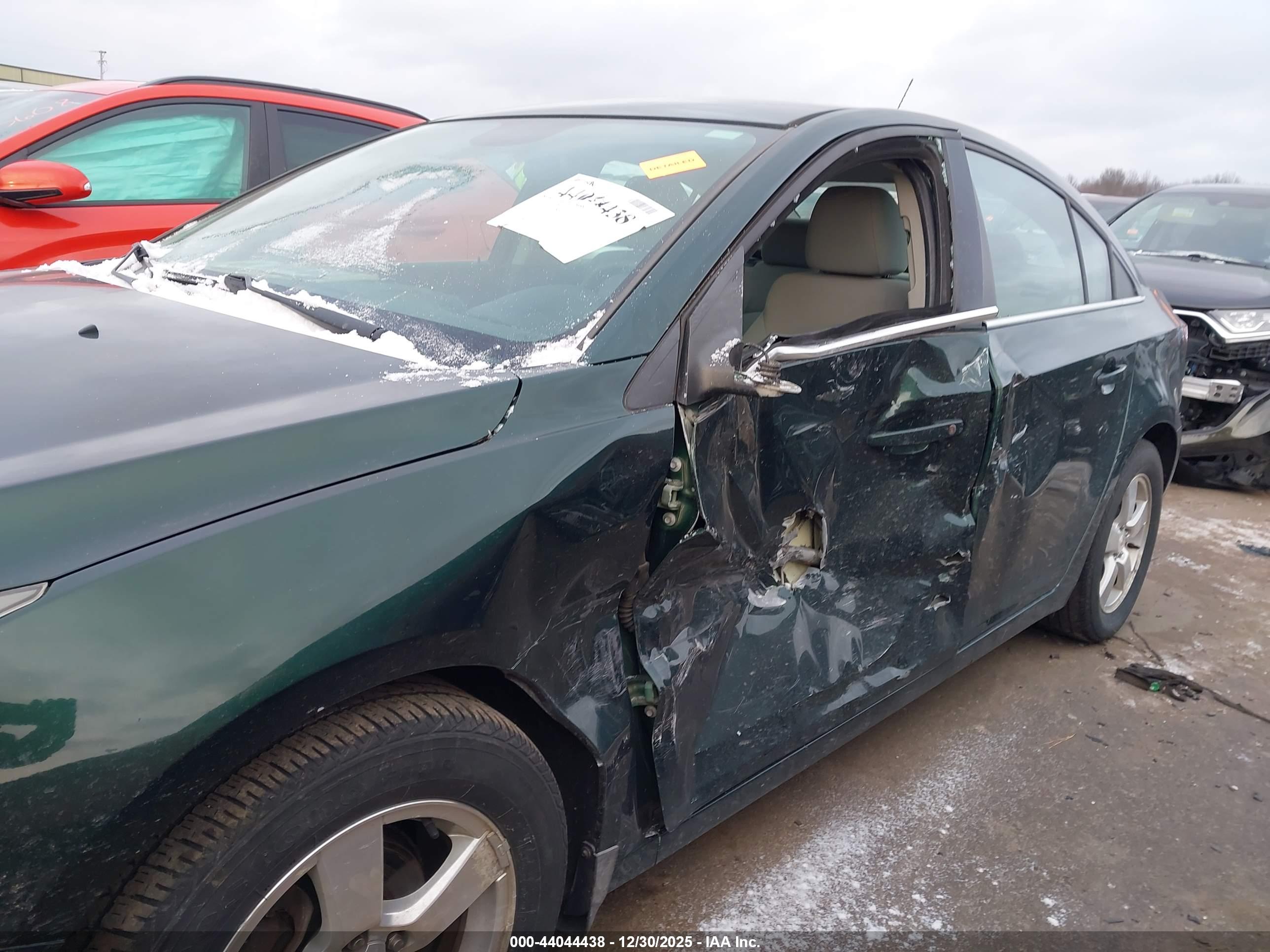 CHEVROLET CRUZE image 6