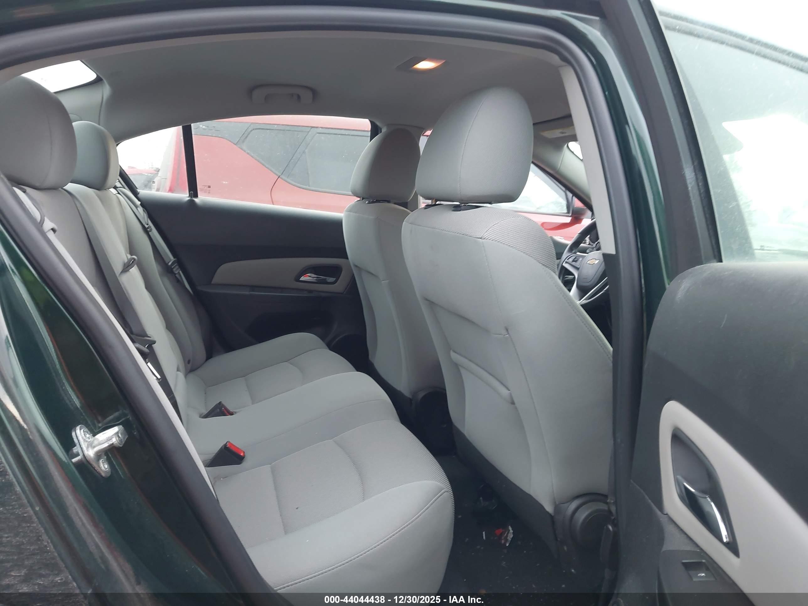 CHEVROLET CRUZE image 8