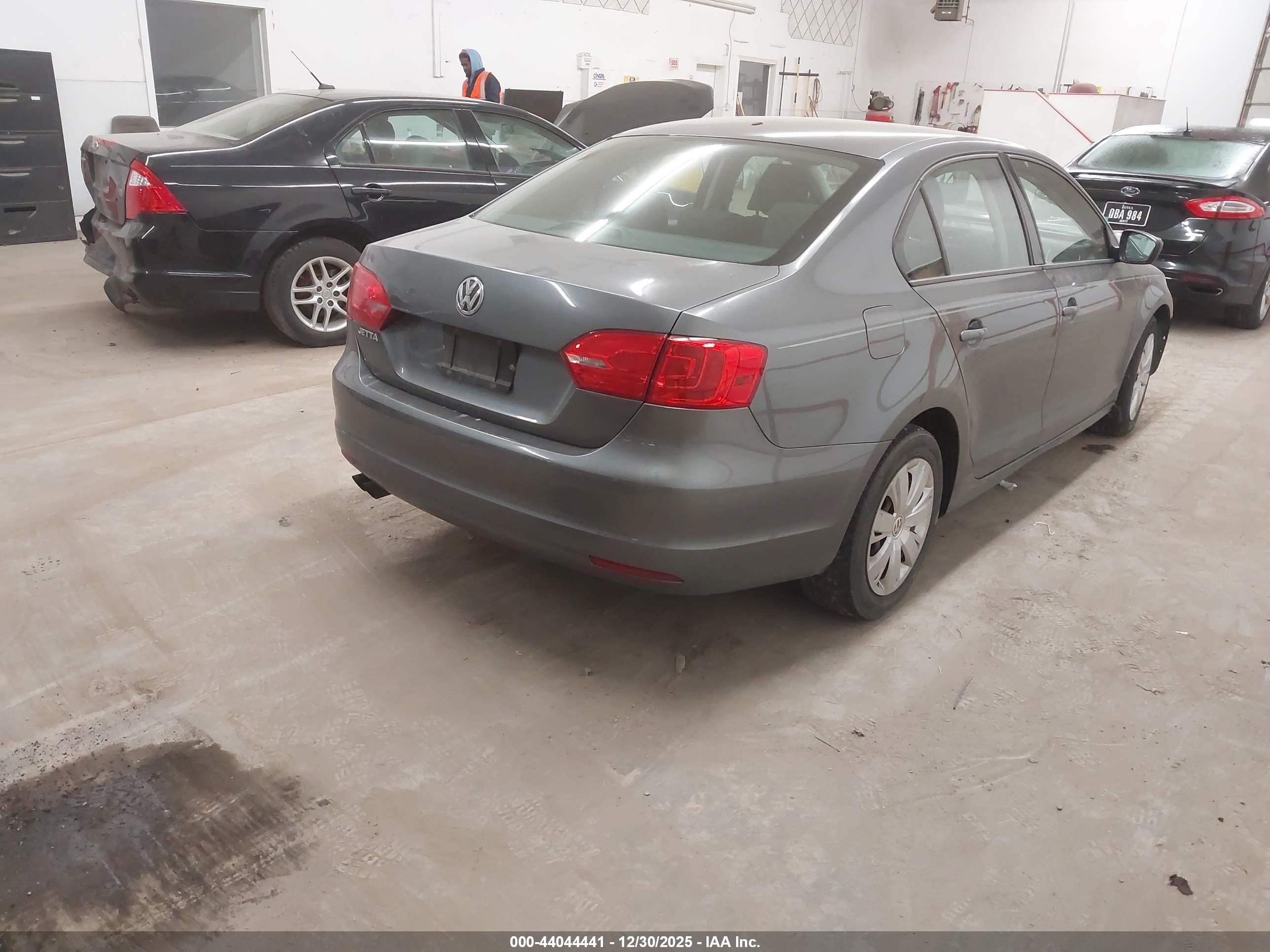 VOLKSWAGEN JETTA image 4