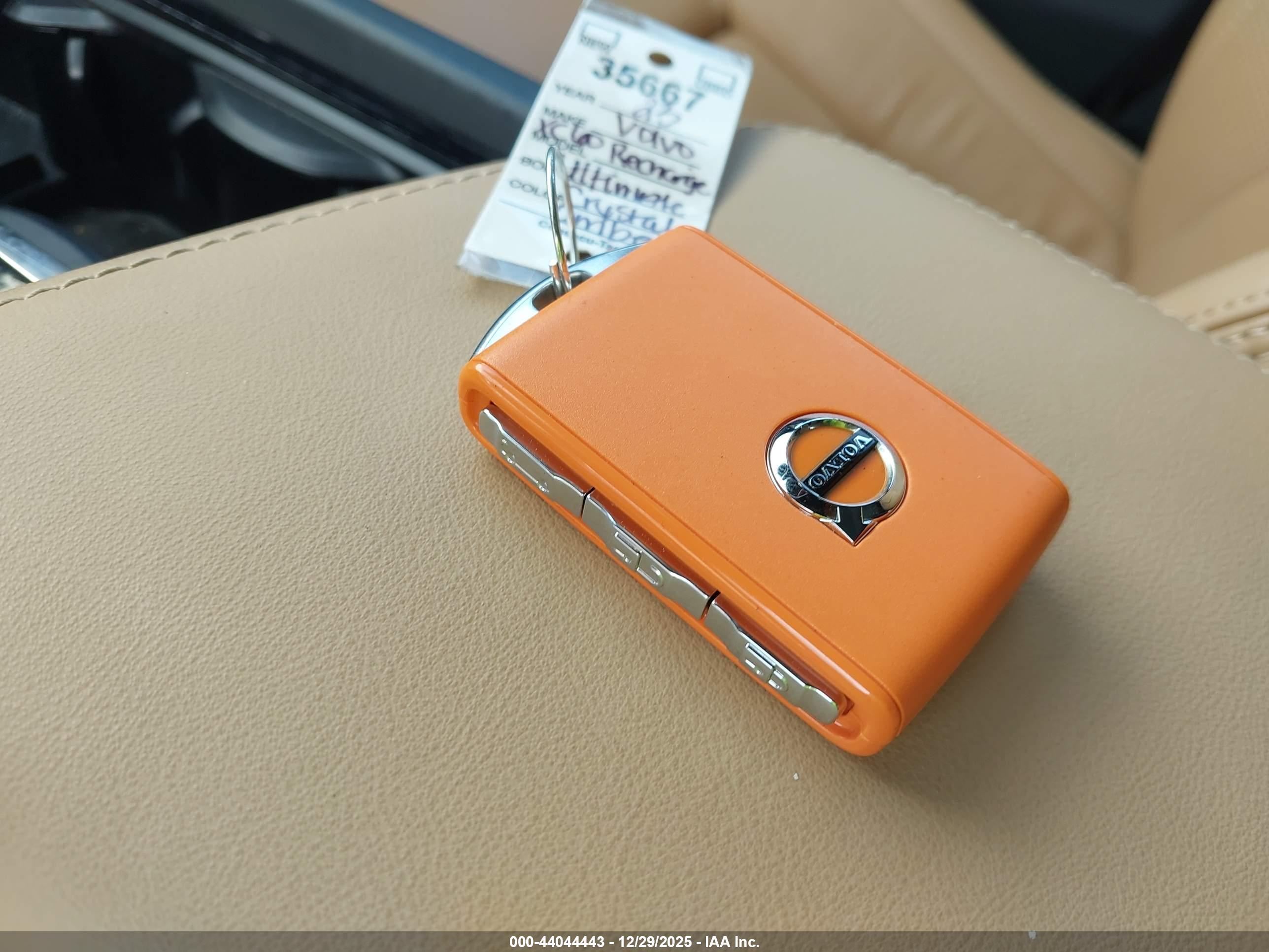 VOLVO XC60 image 11