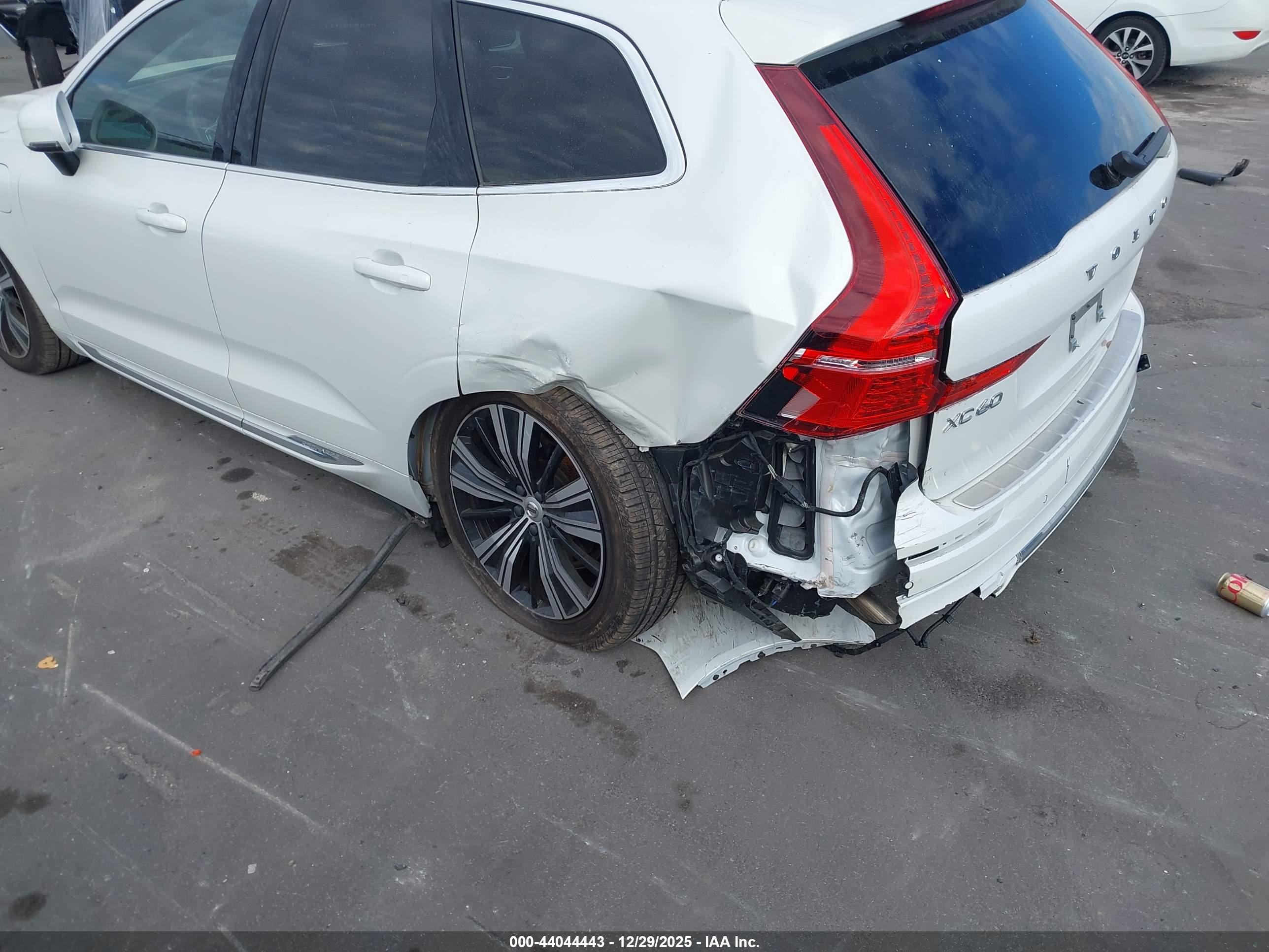VOLVO XC60 image 6