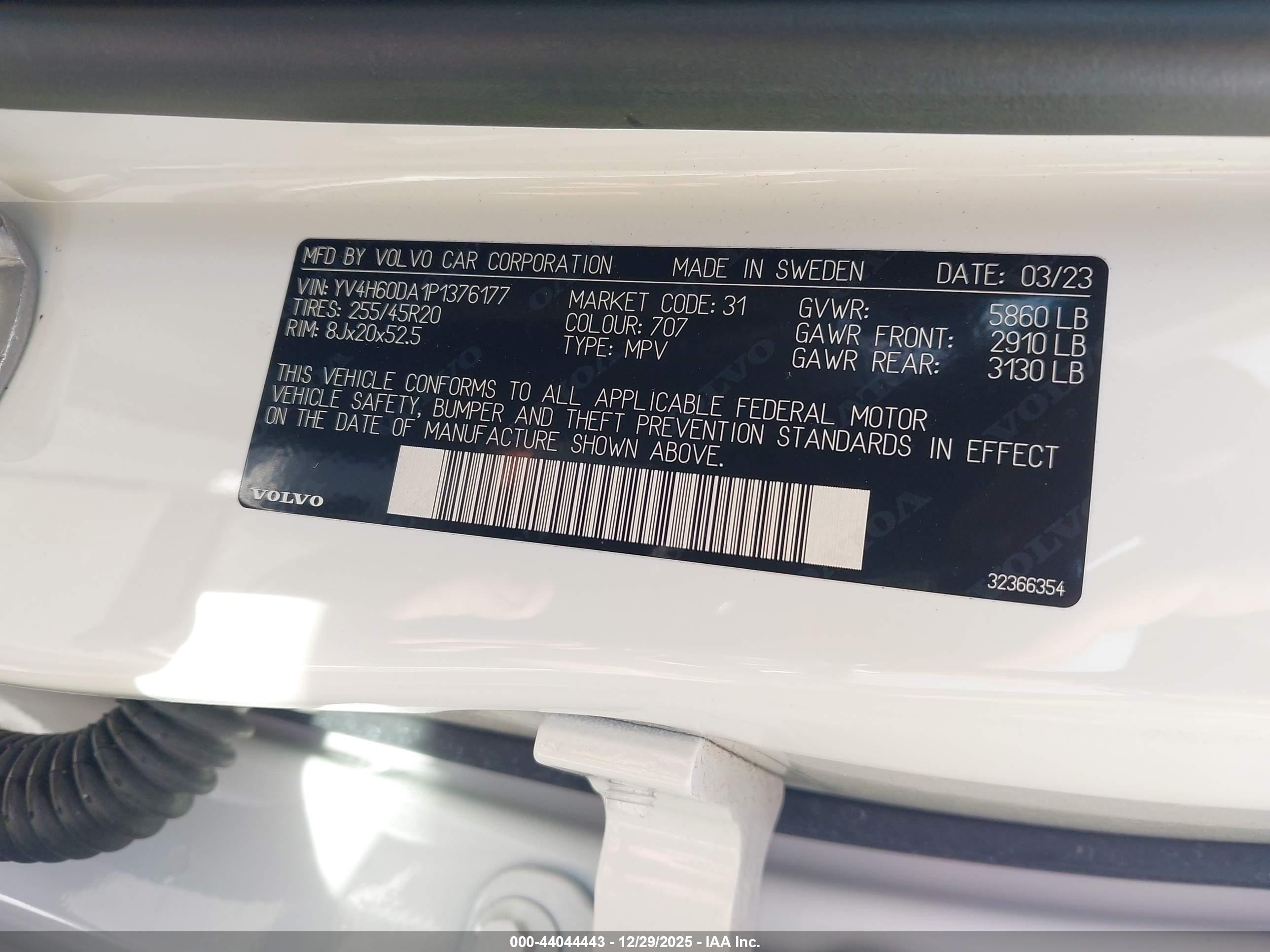 VOLVO XC60 image 9
