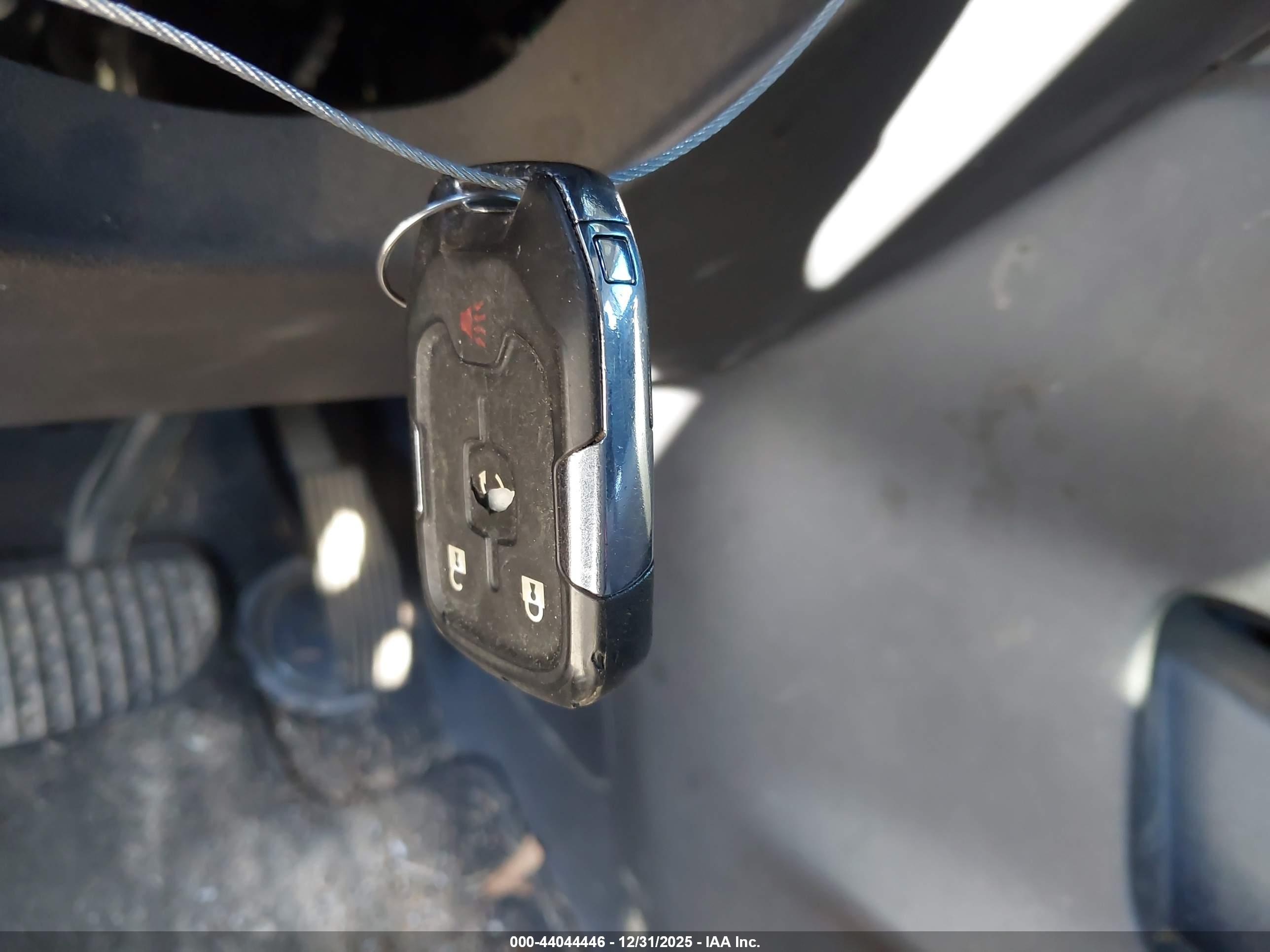 GMC TERRAIN image 11