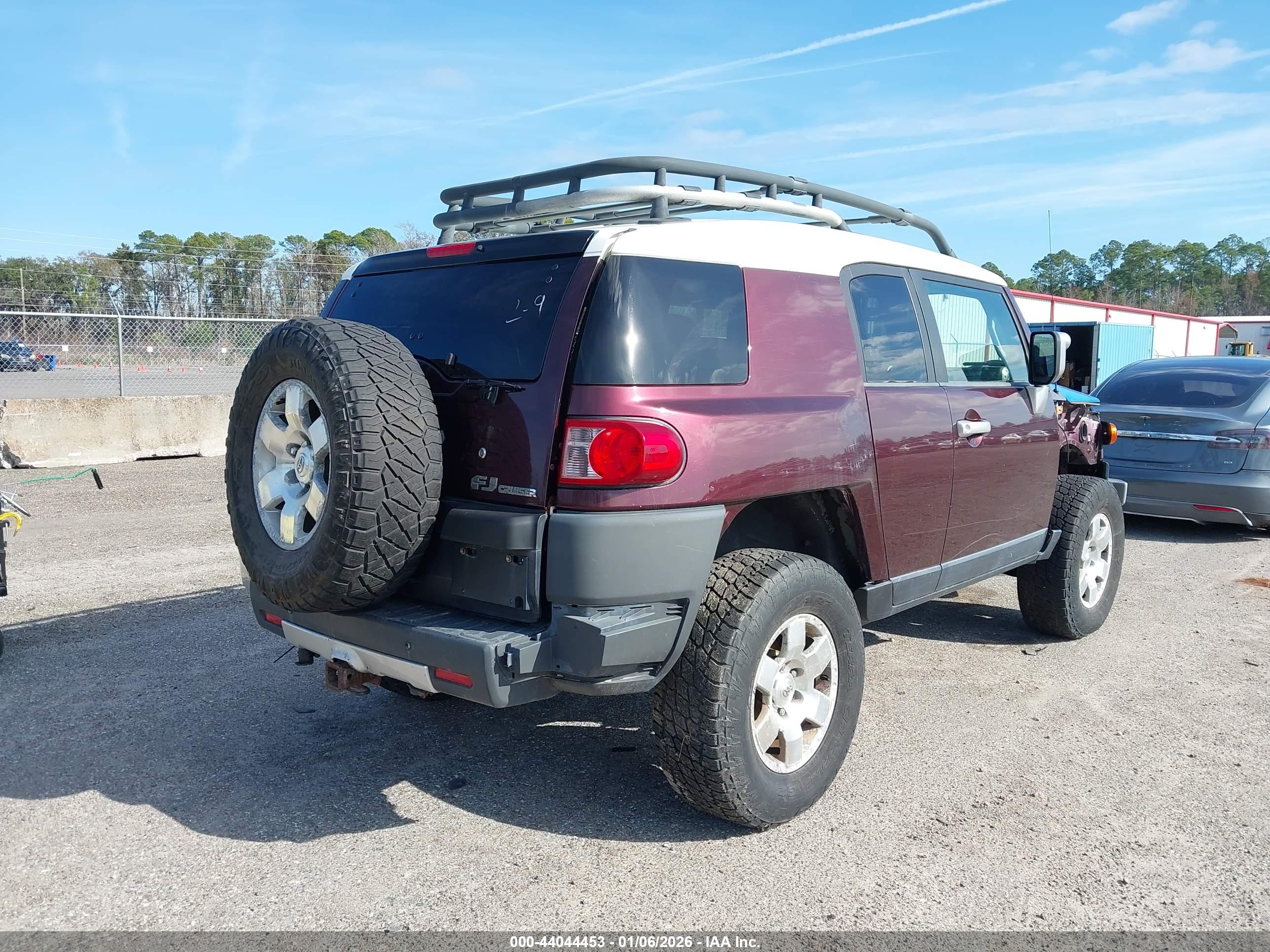 TOYOTA FJ image 4