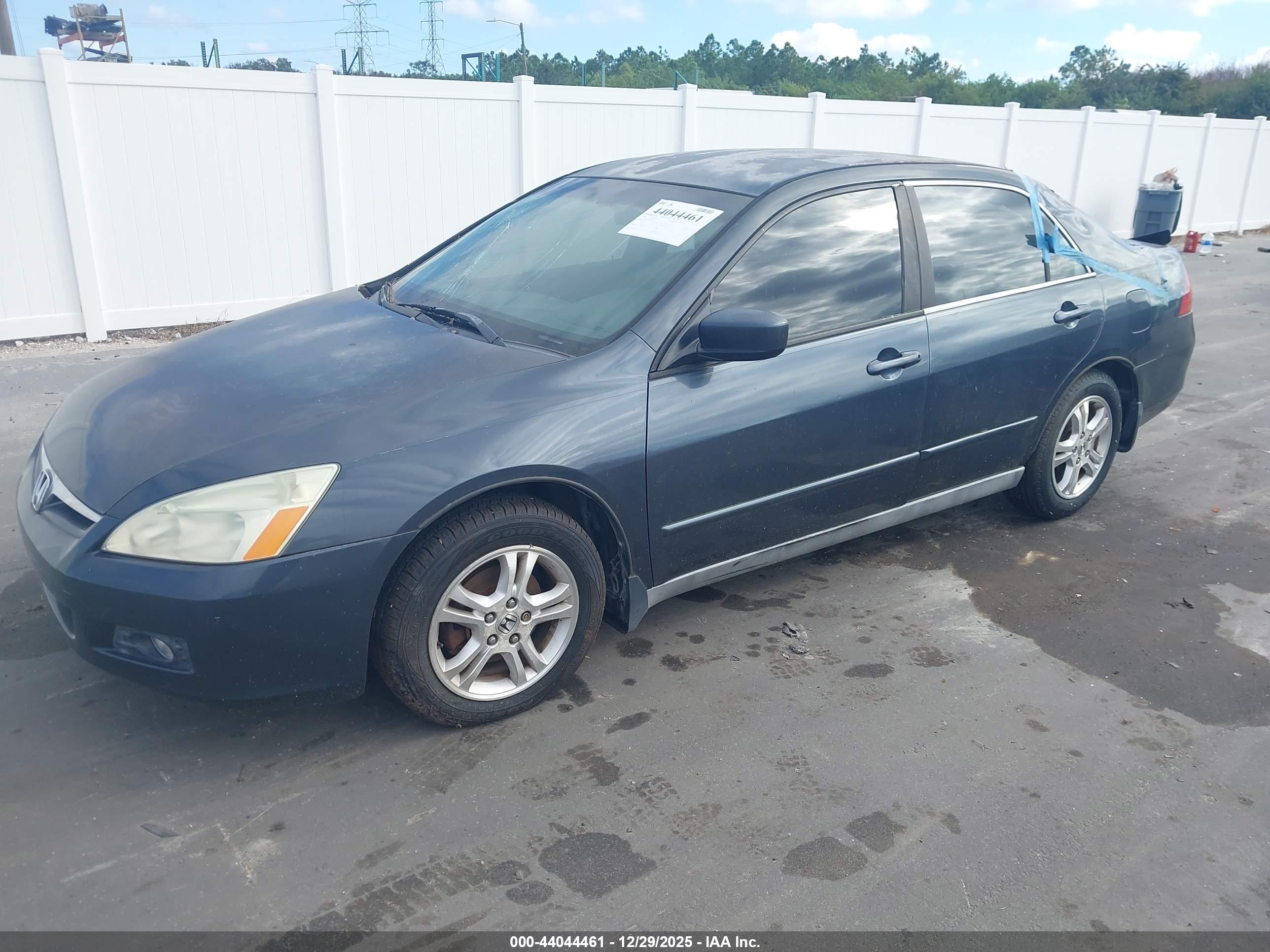 HONDA ACCORD image 2