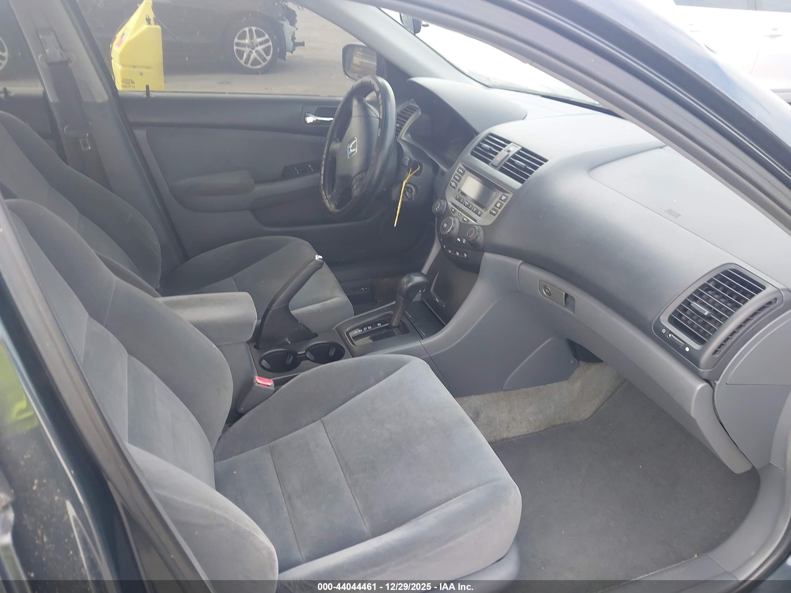 HONDA ACCORD image 5