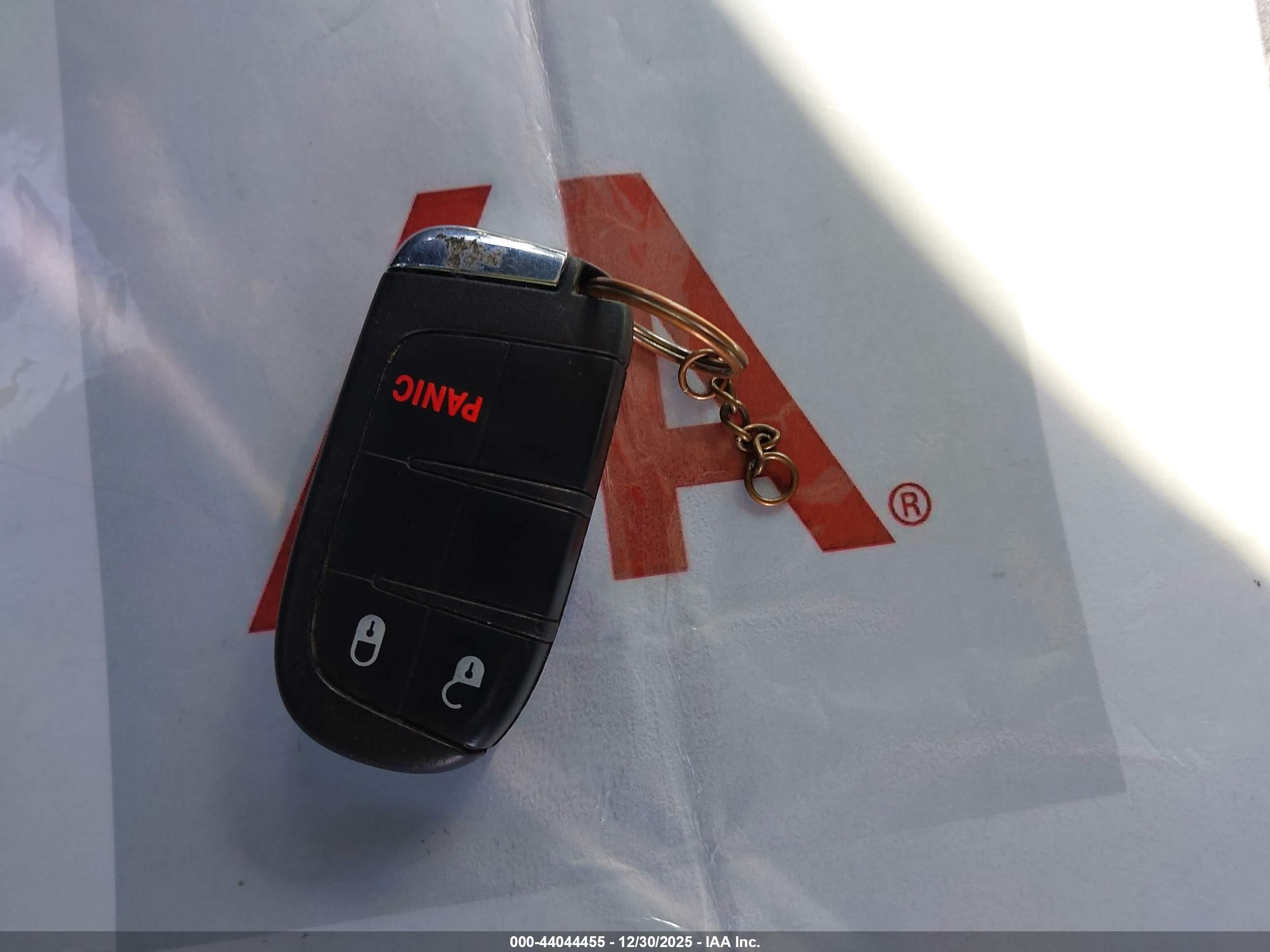 JEEP RENEGADE image 11