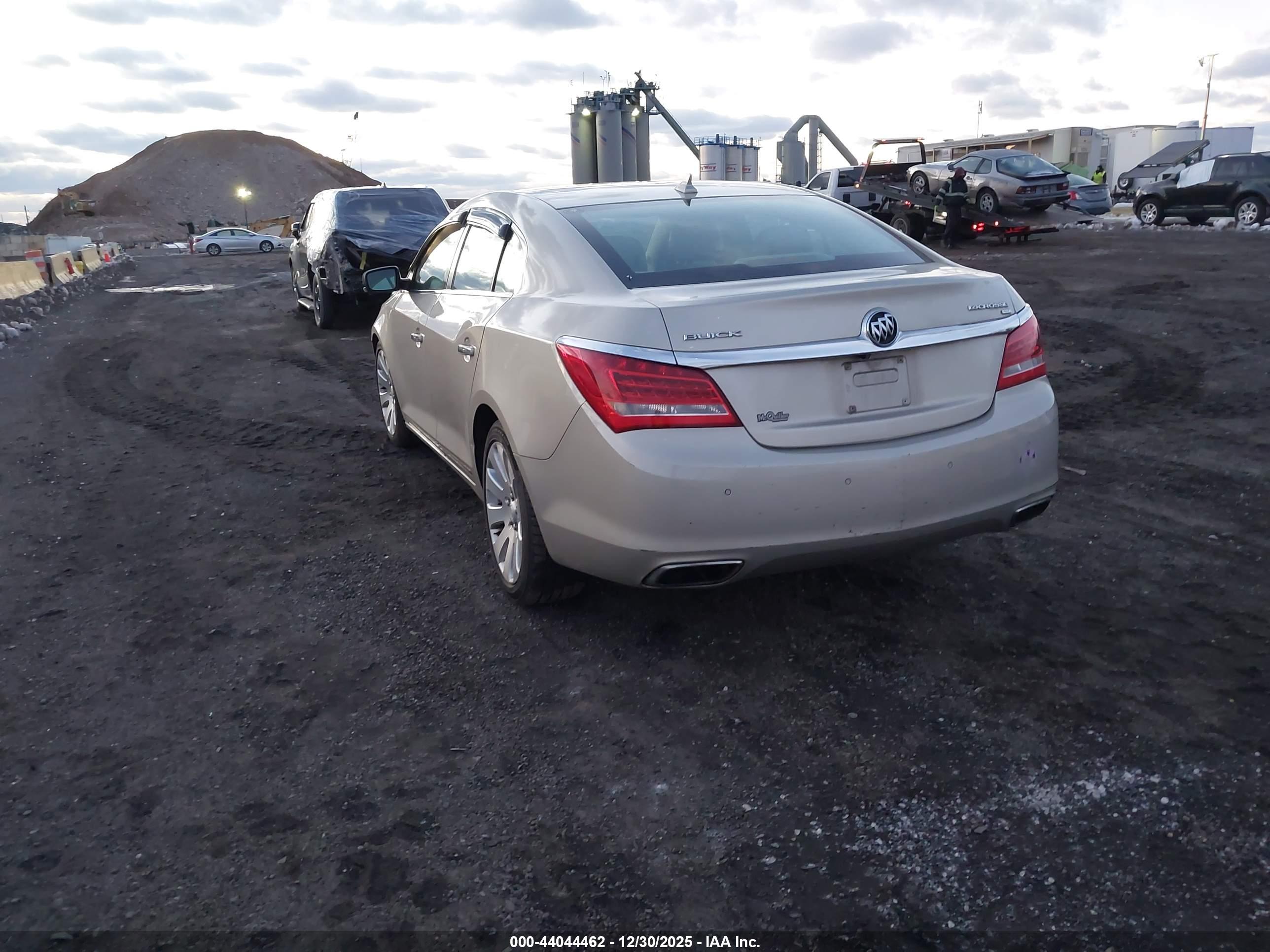 BUICK LACROSSE image 3