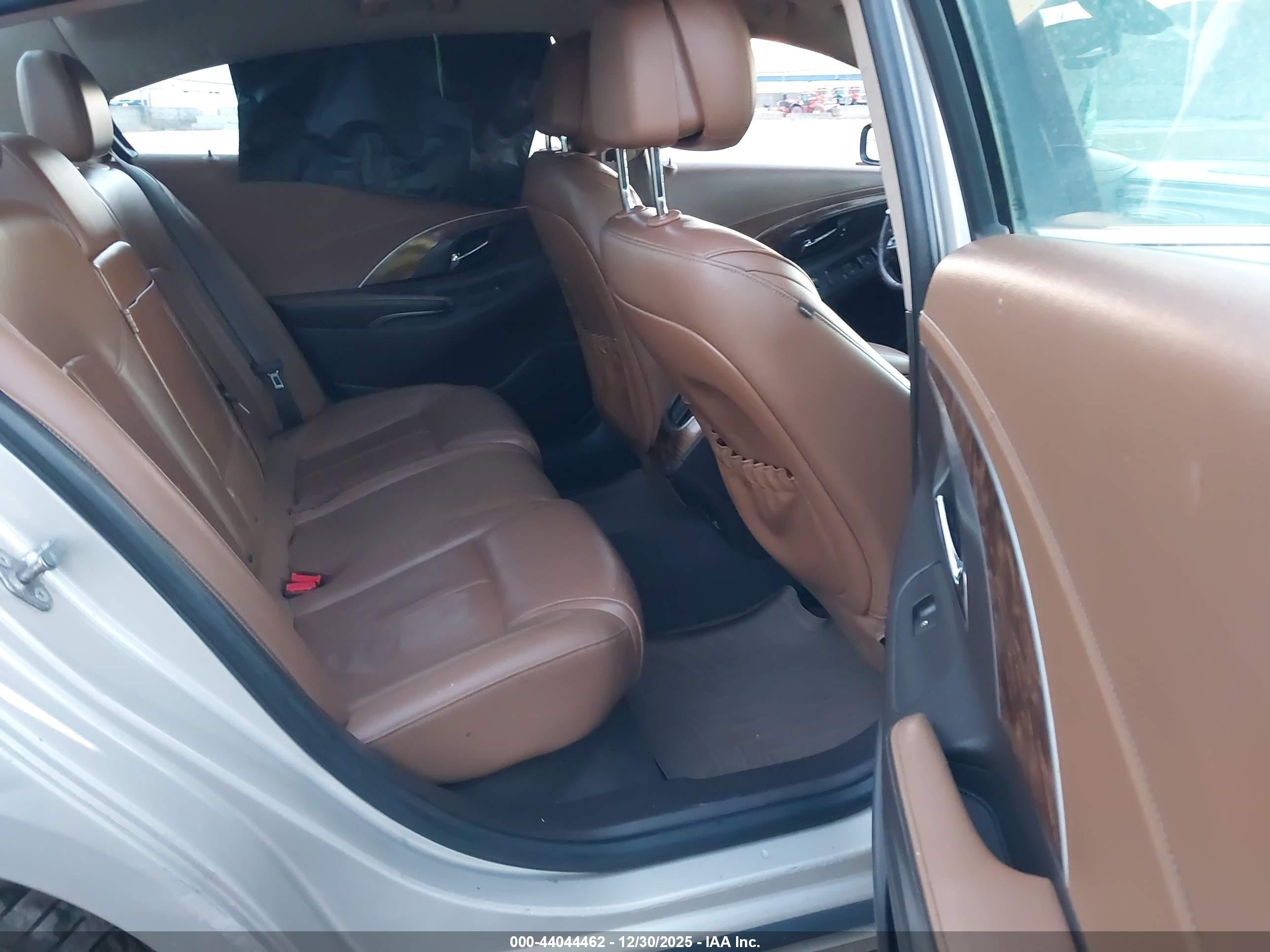 BUICK LACROSSE image 8