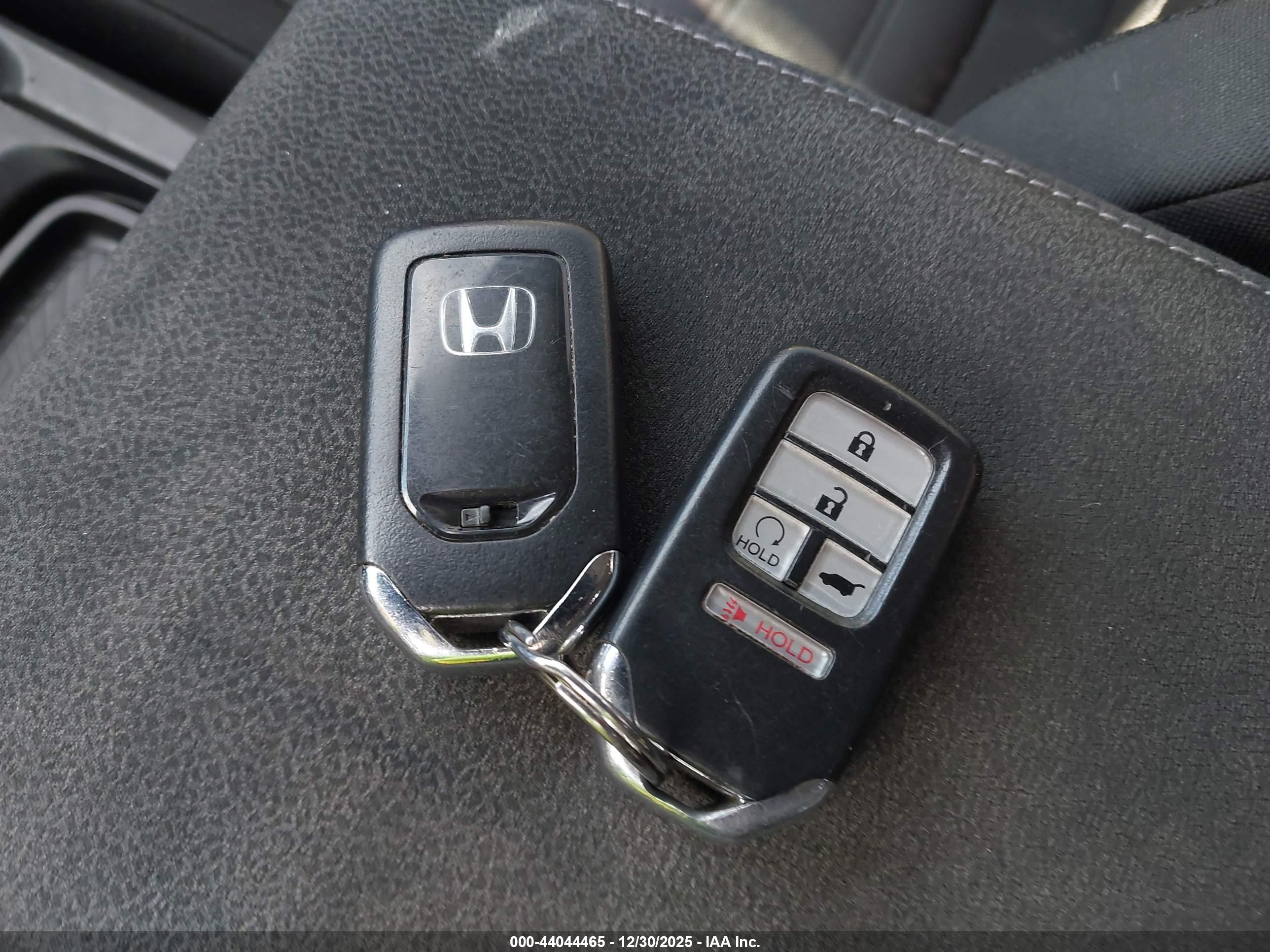 HONDA CR-V image 11