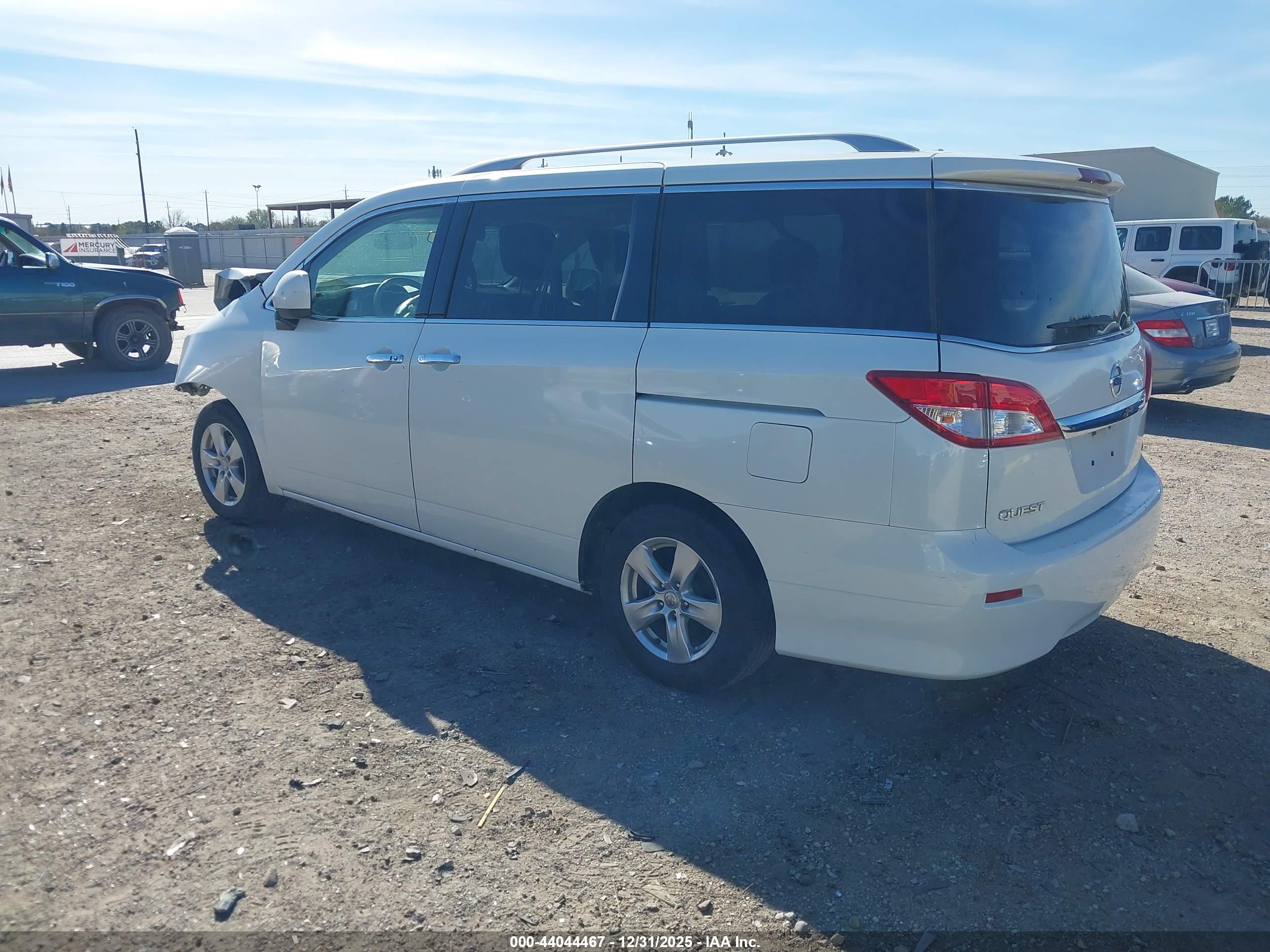 NISSAN QUEST image 3