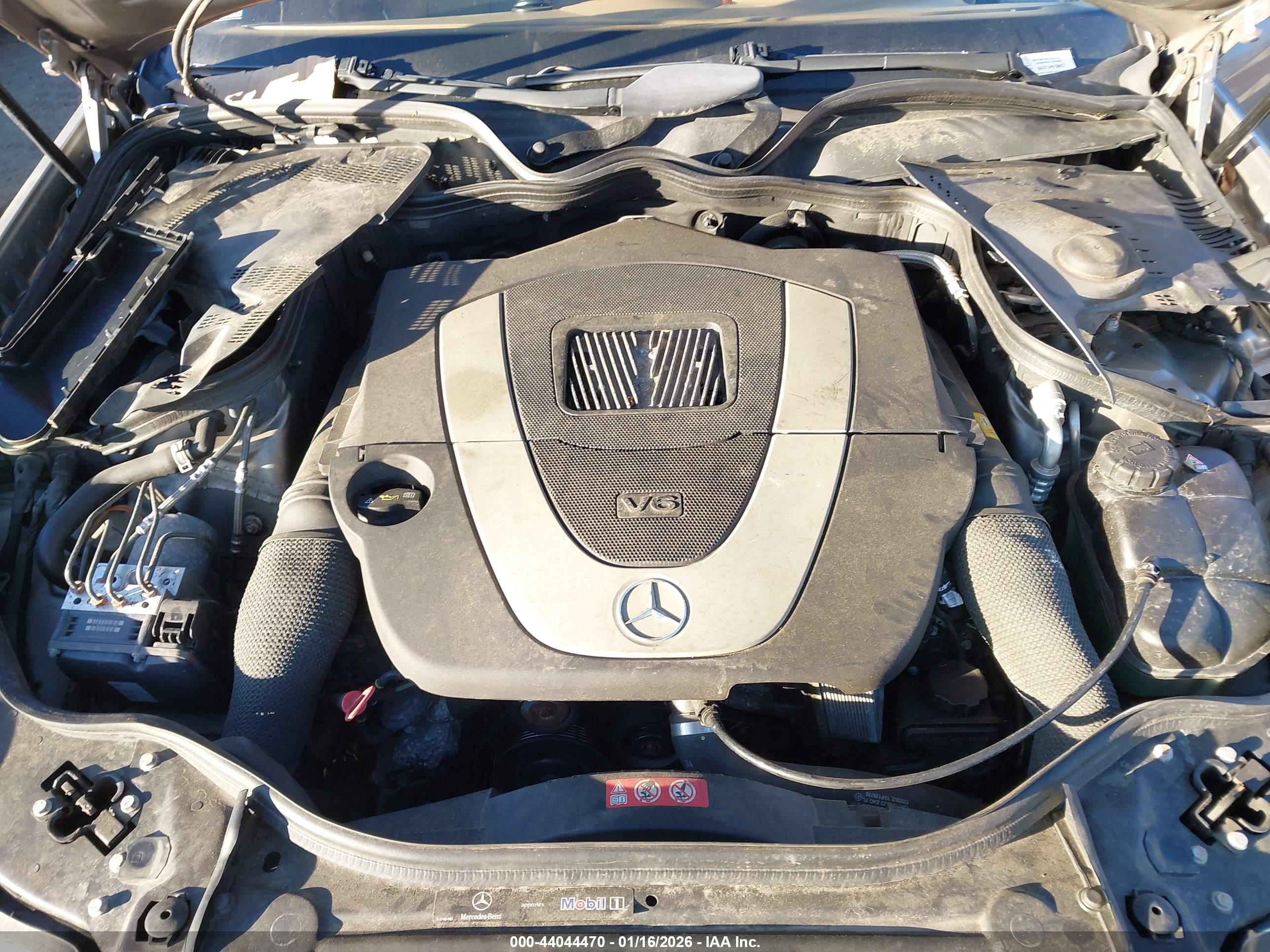MERCEDES-BENZ E image 10