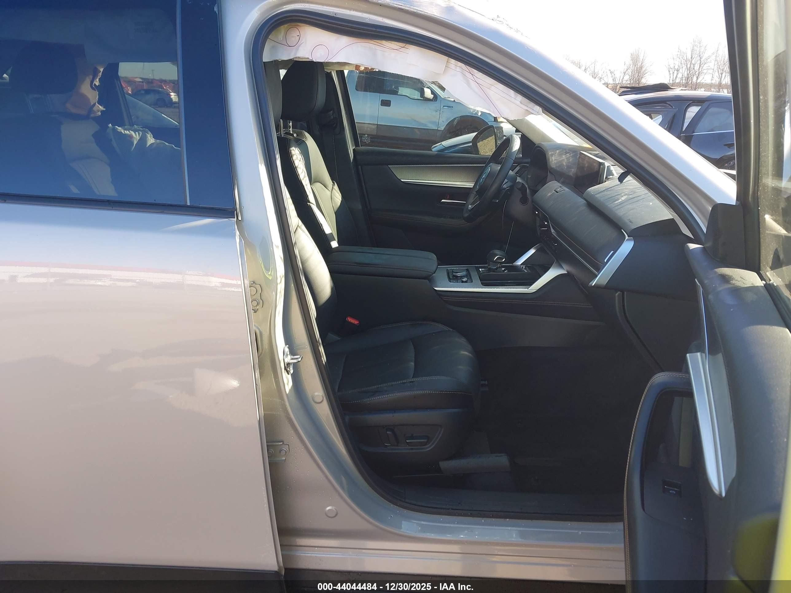 MAZDA CX-90 image 5