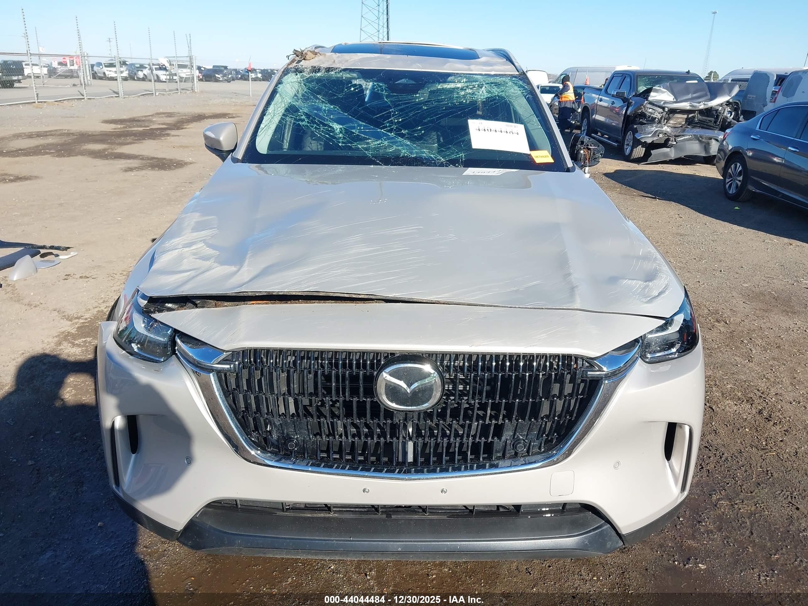 MAZDA CX-90 image 6