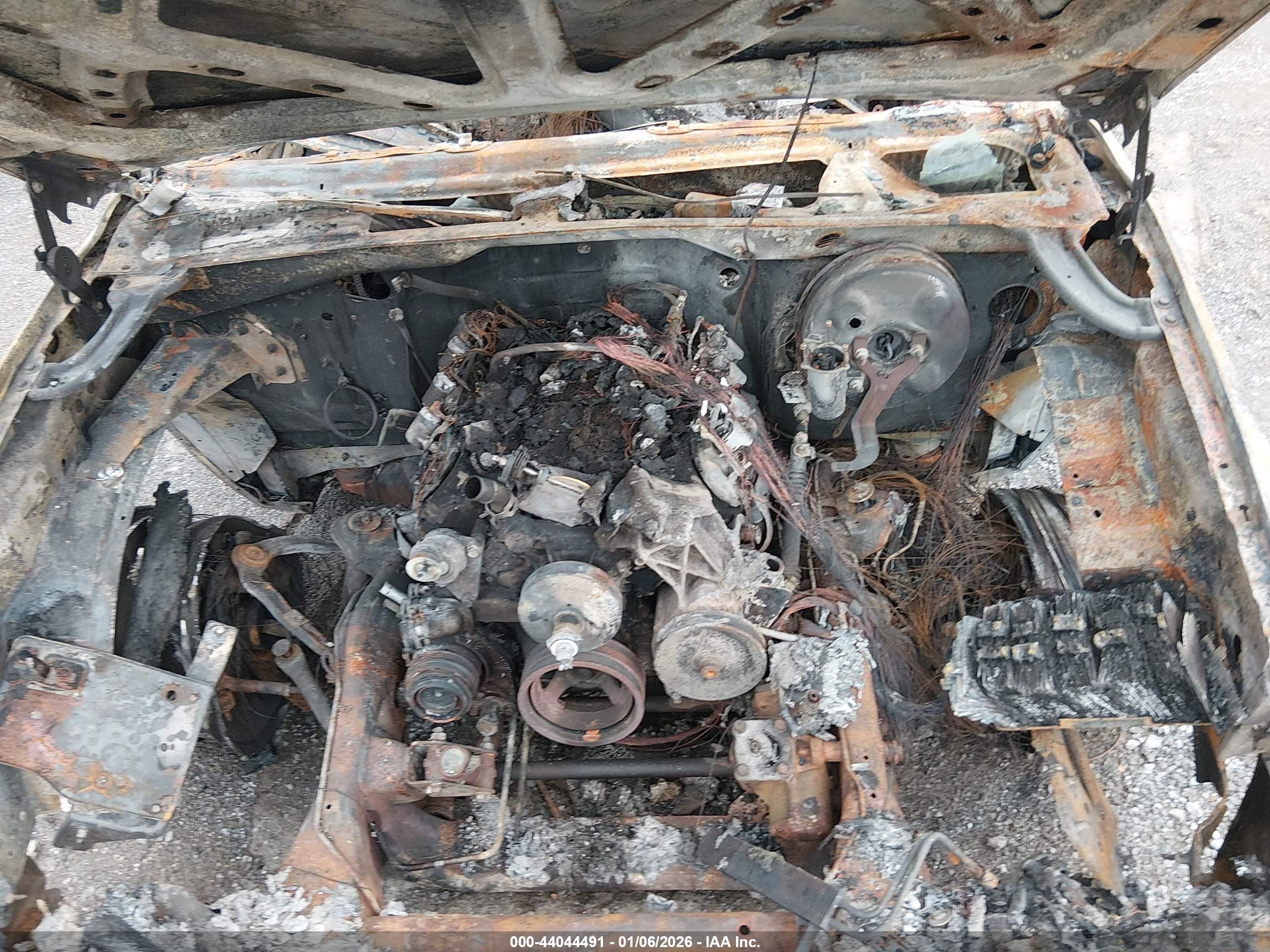 CHEVROLET TAHOE image 10