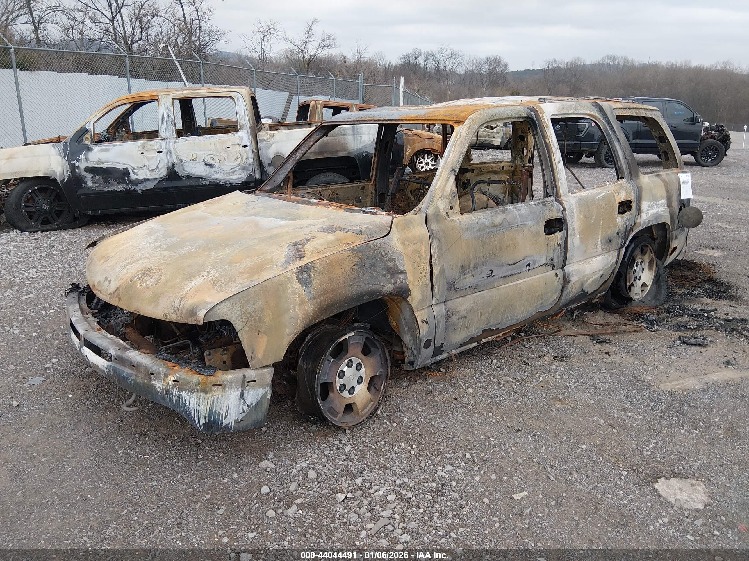 CHEVROLET TAHOE image 2