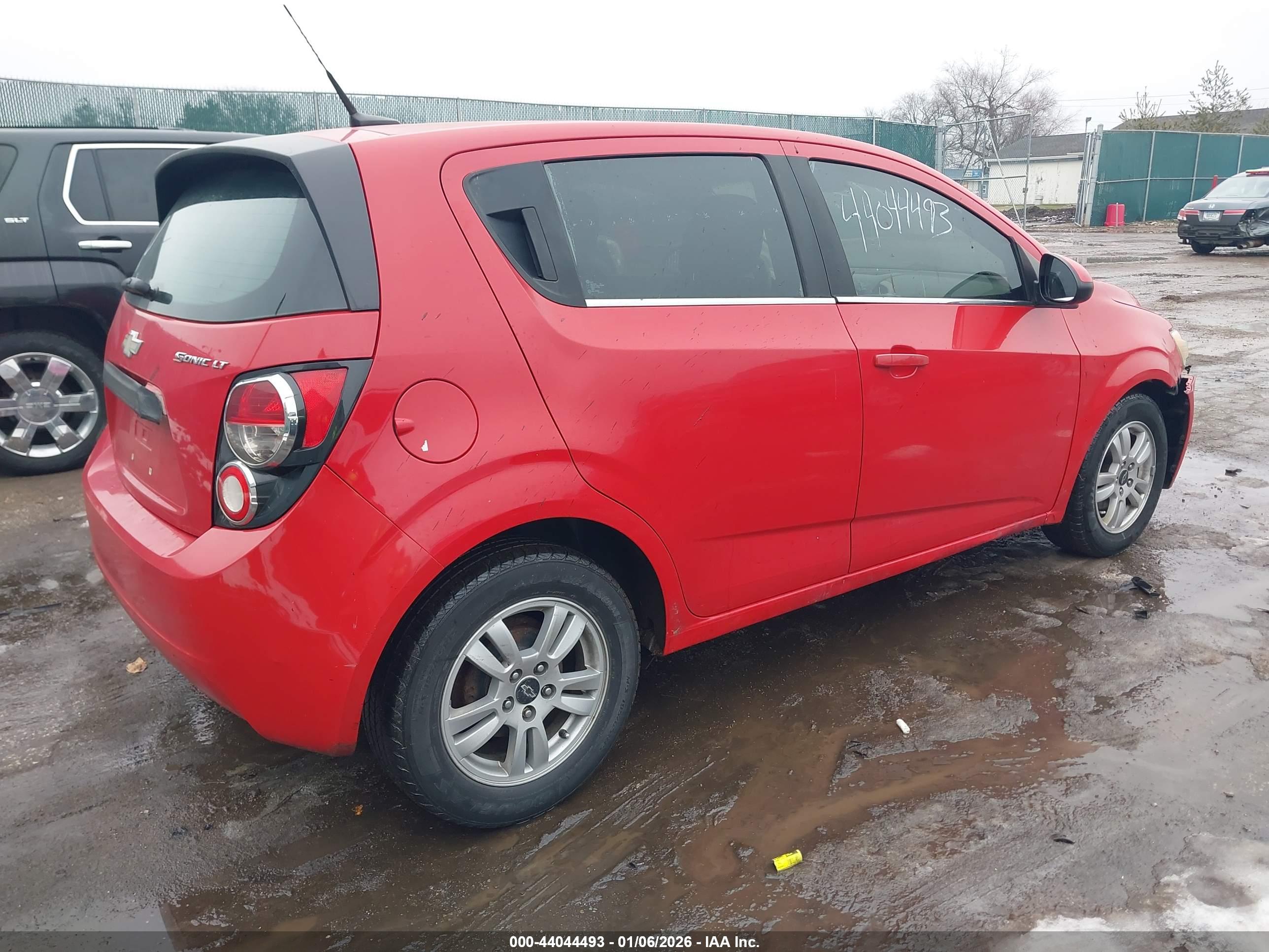CHEVROLET SONIC image 4
