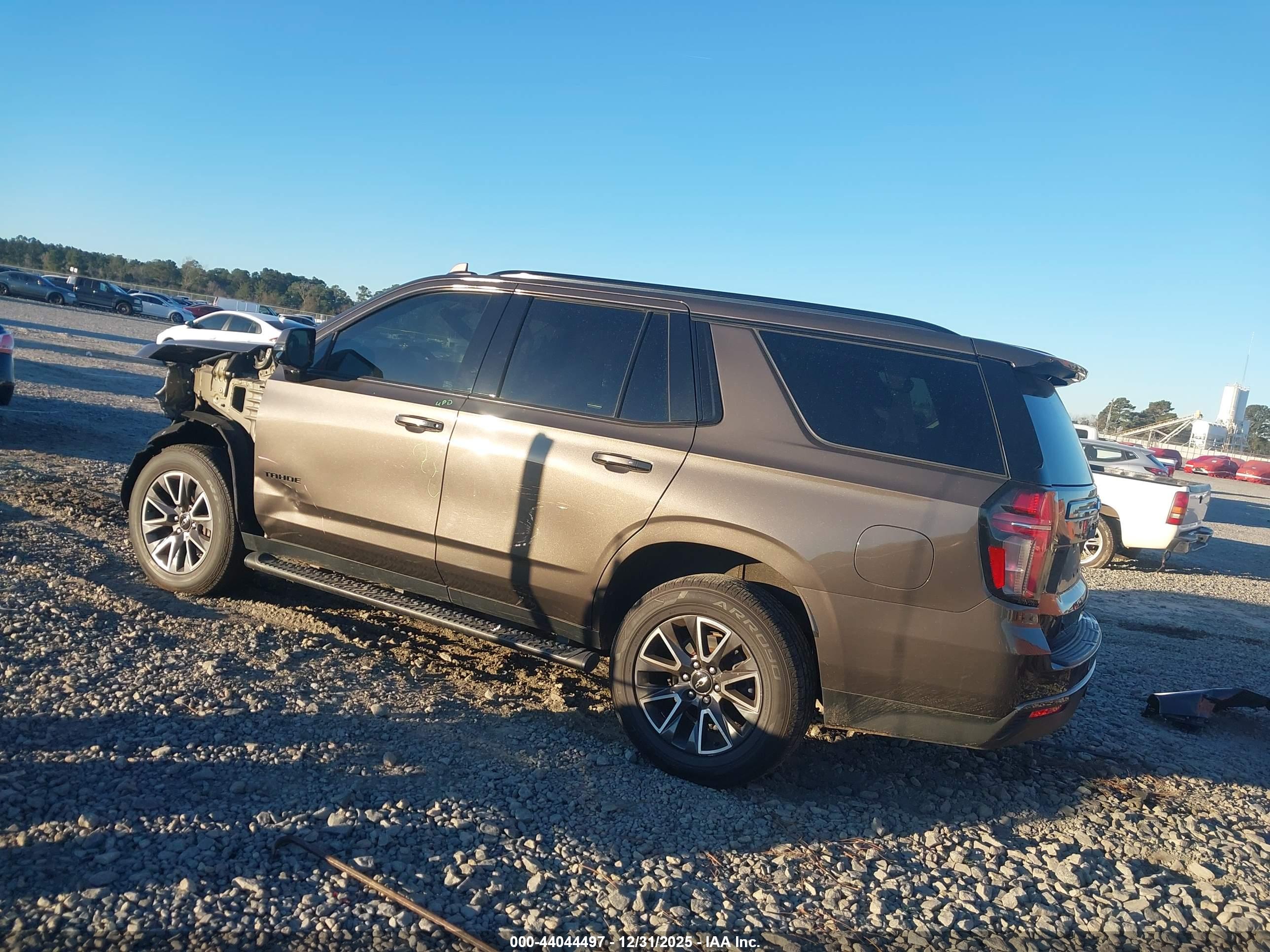 CHEVROLET TAHOE image 3