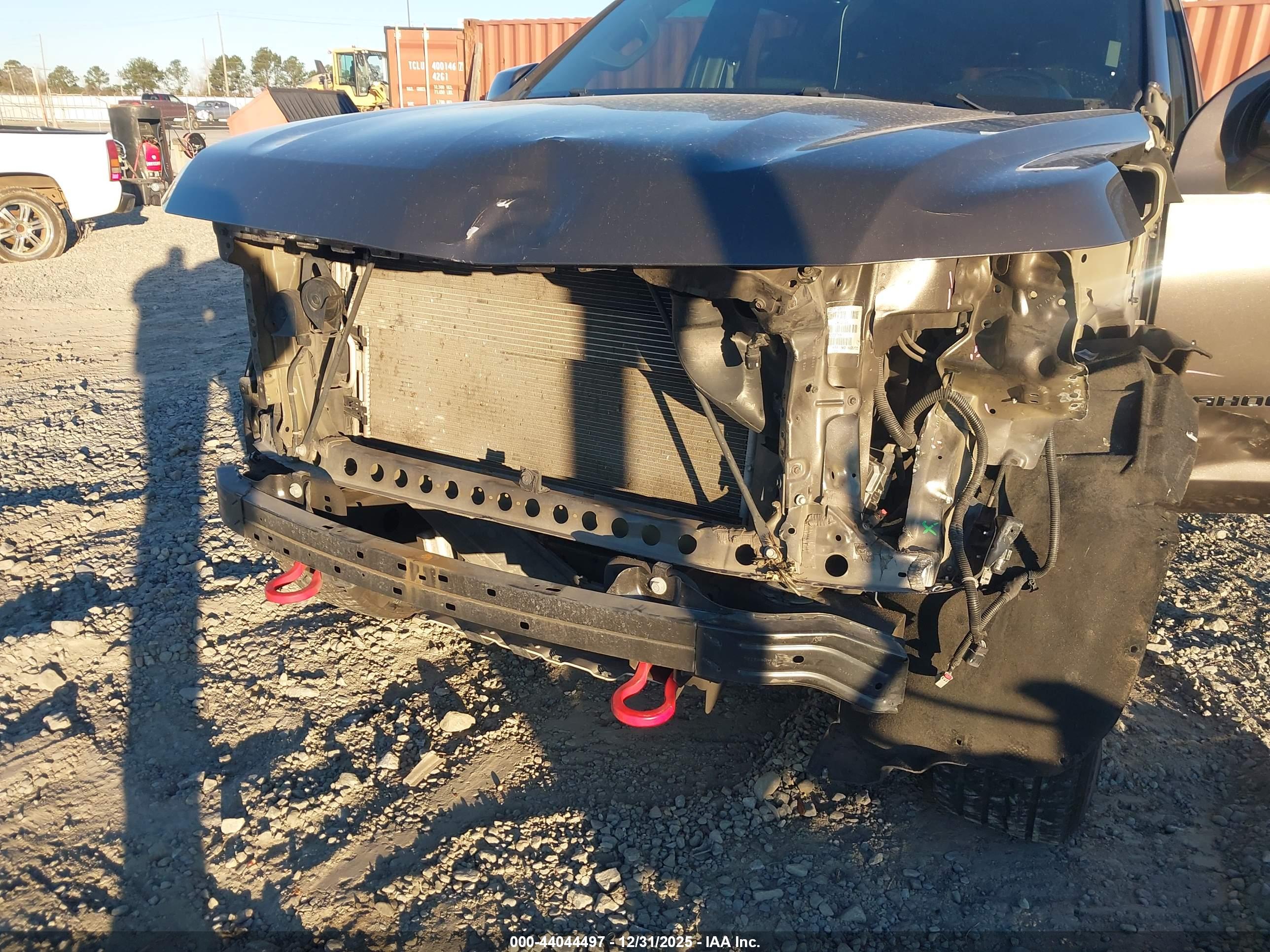 CHEVROLET TAHOE image 6