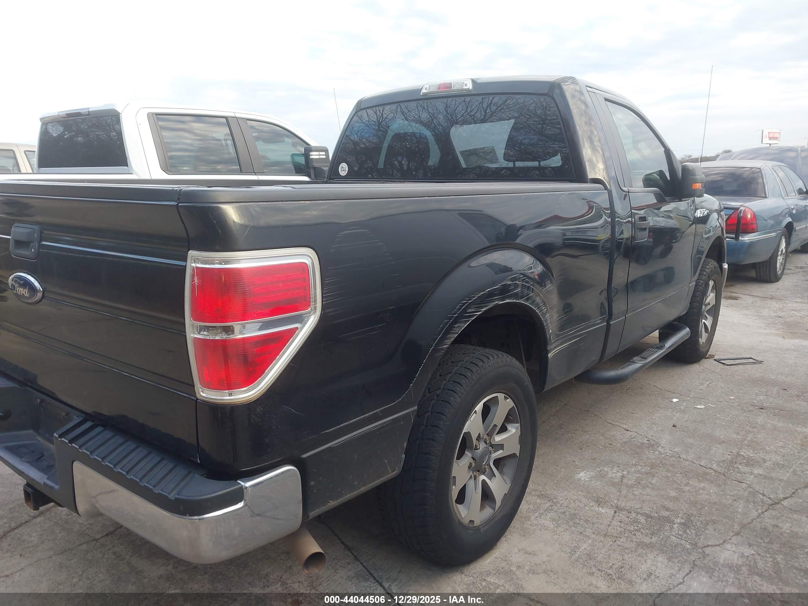 FORD F-150 image 4