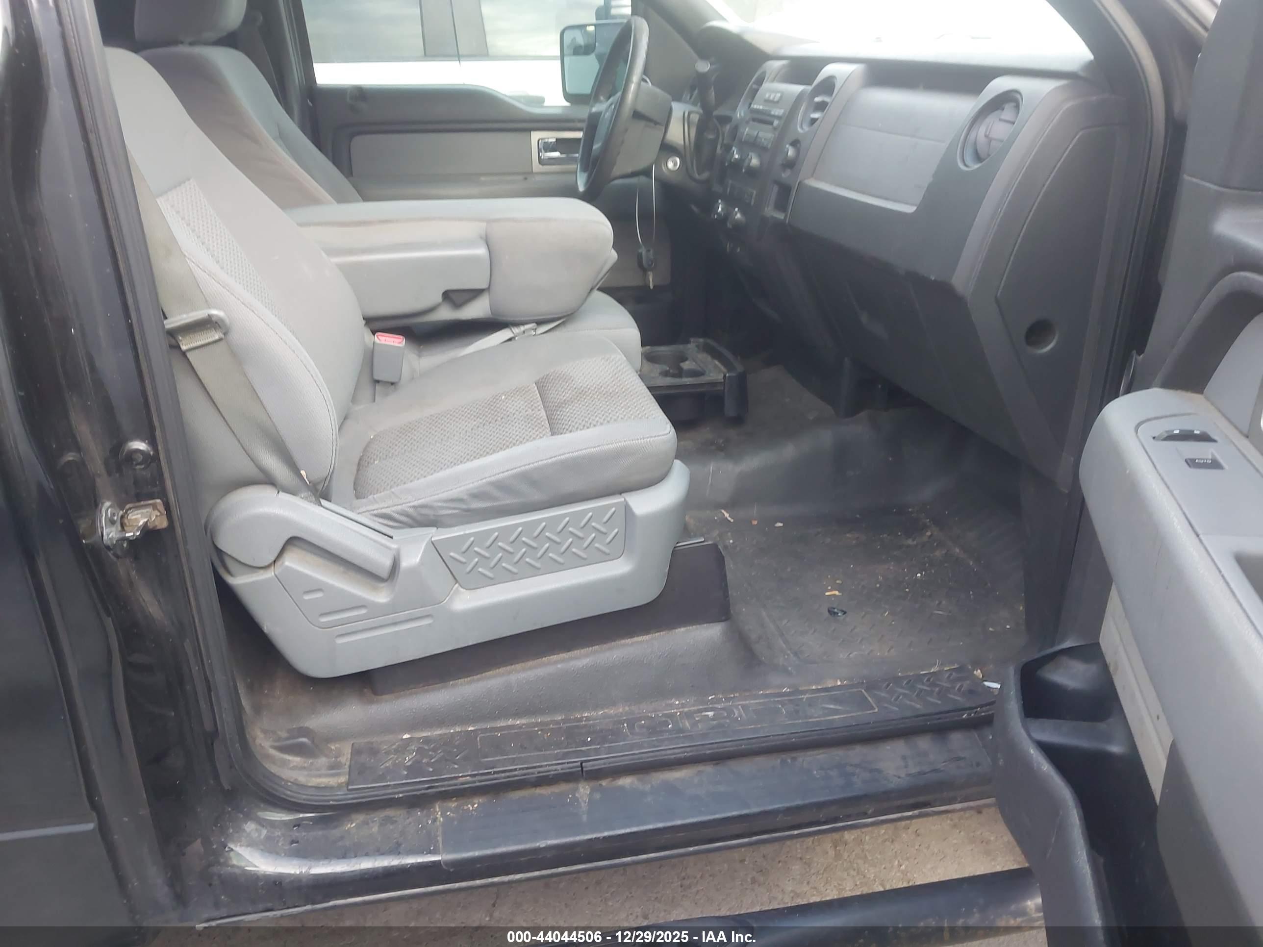 FORD F-150 image 5