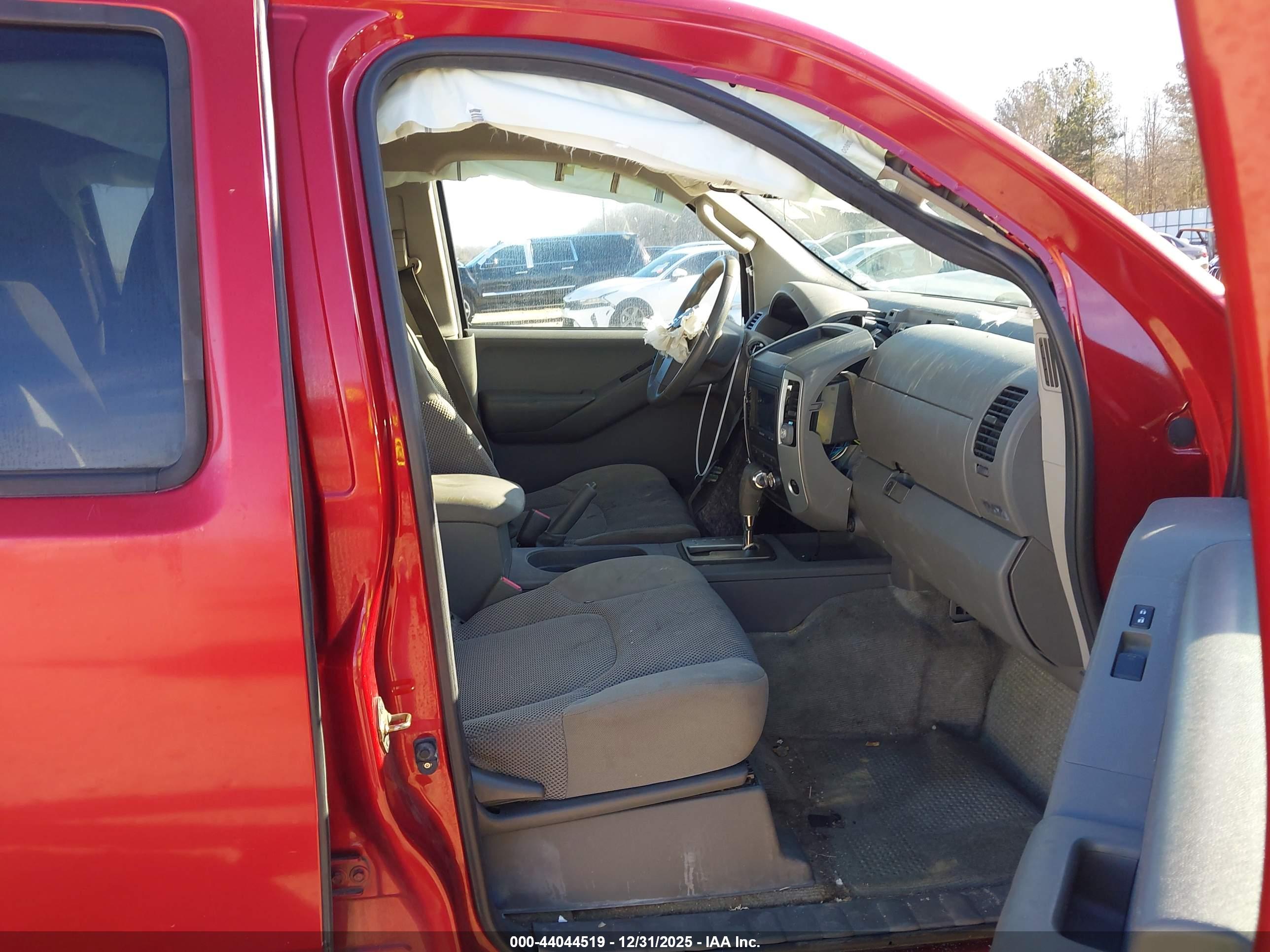 NISSAN FRONTIER image 5