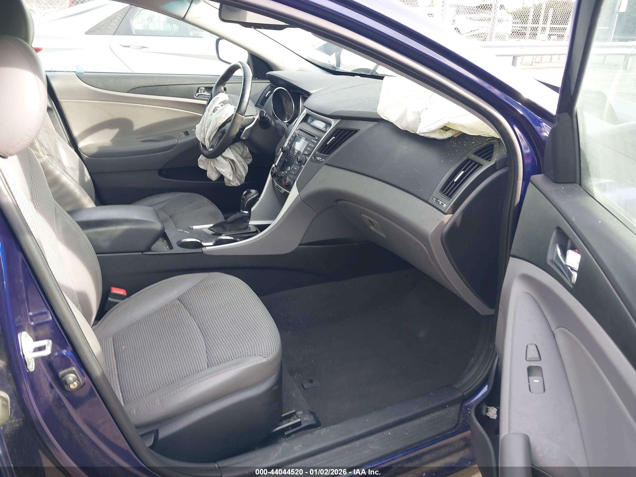 HYUNDAI SONATA image 5
