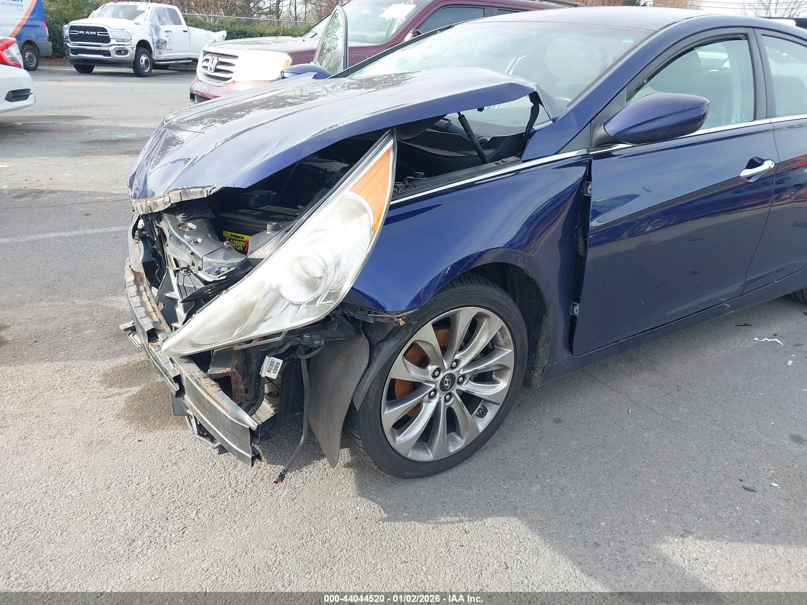 HYUNDAI SONATA image 6