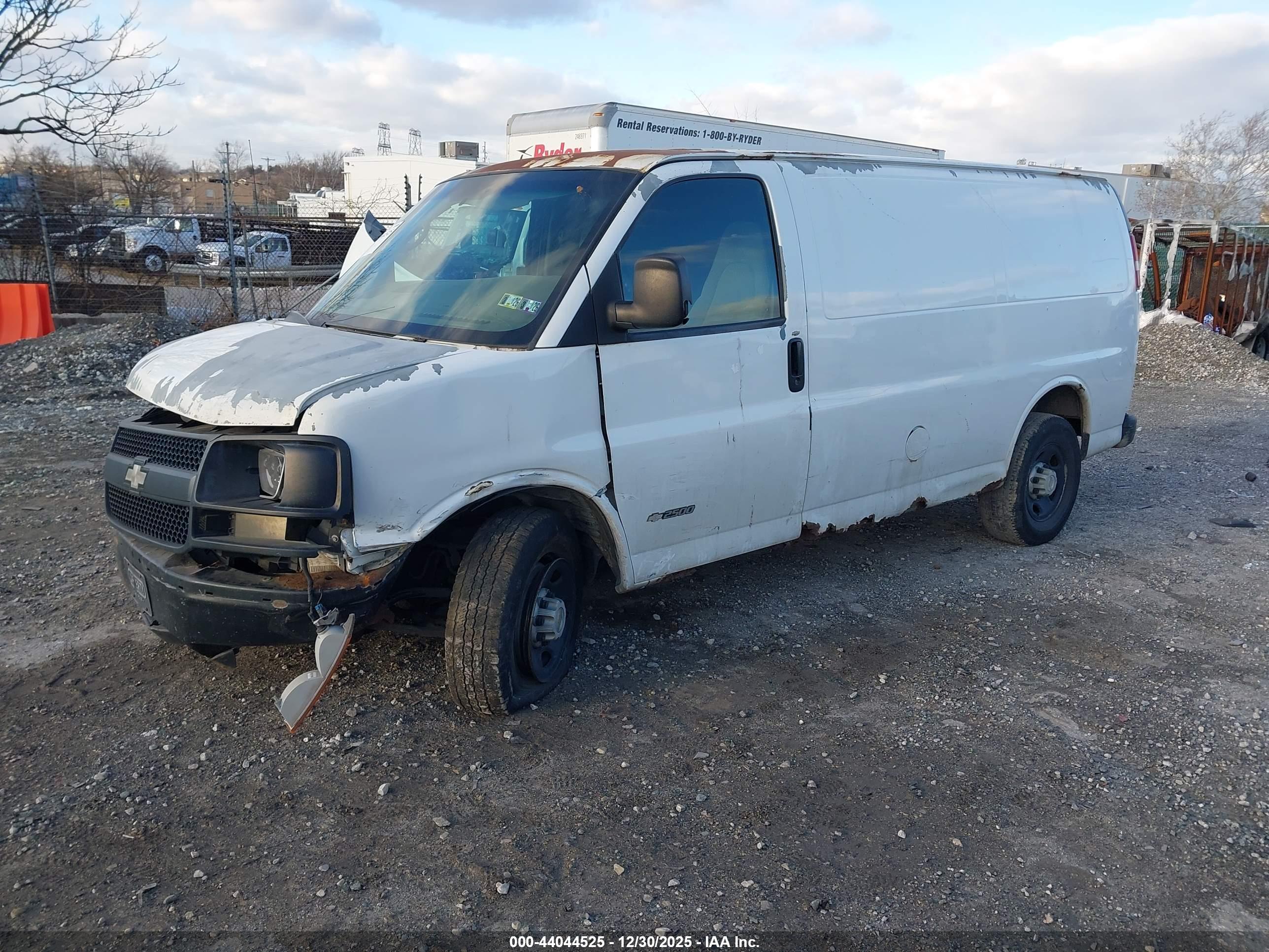CHEVROLET EXPRESS image 2