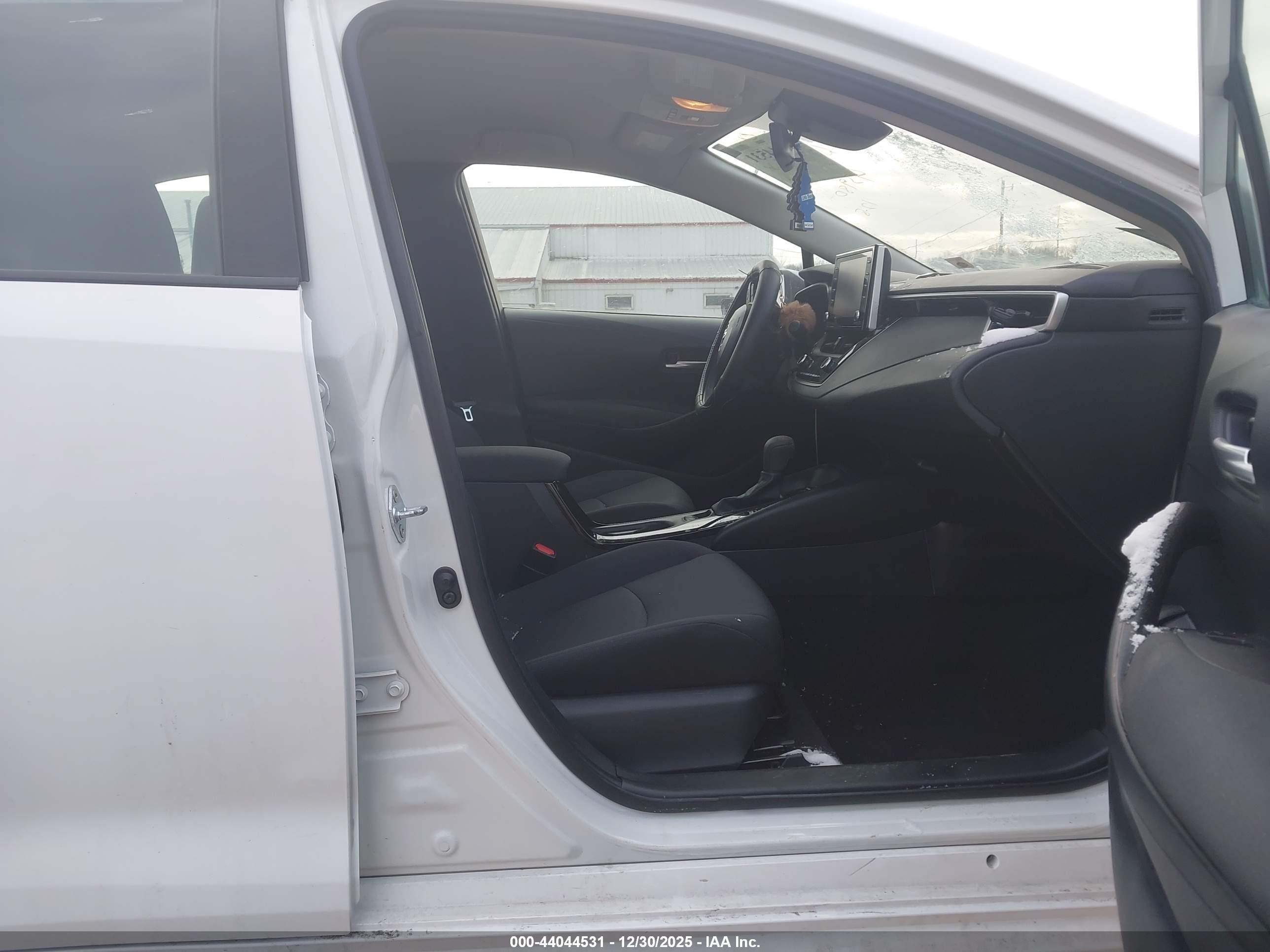 TOYOTA COROLLA image 5