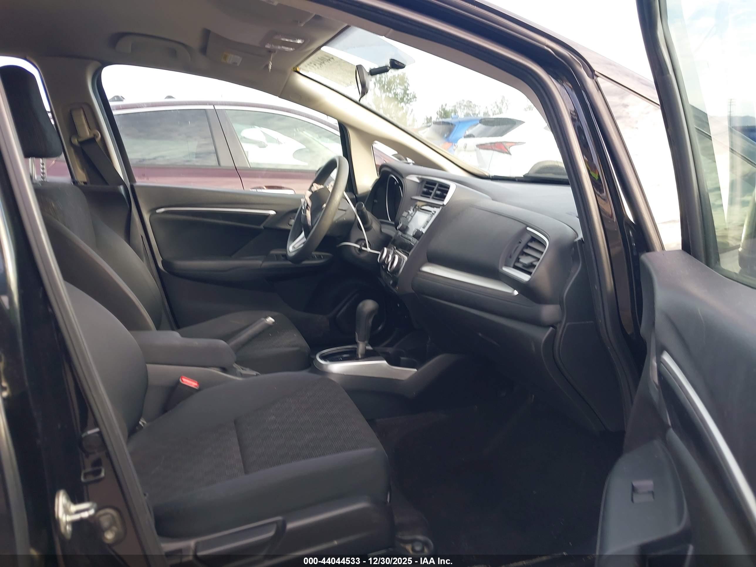 HONDA FIT image 5