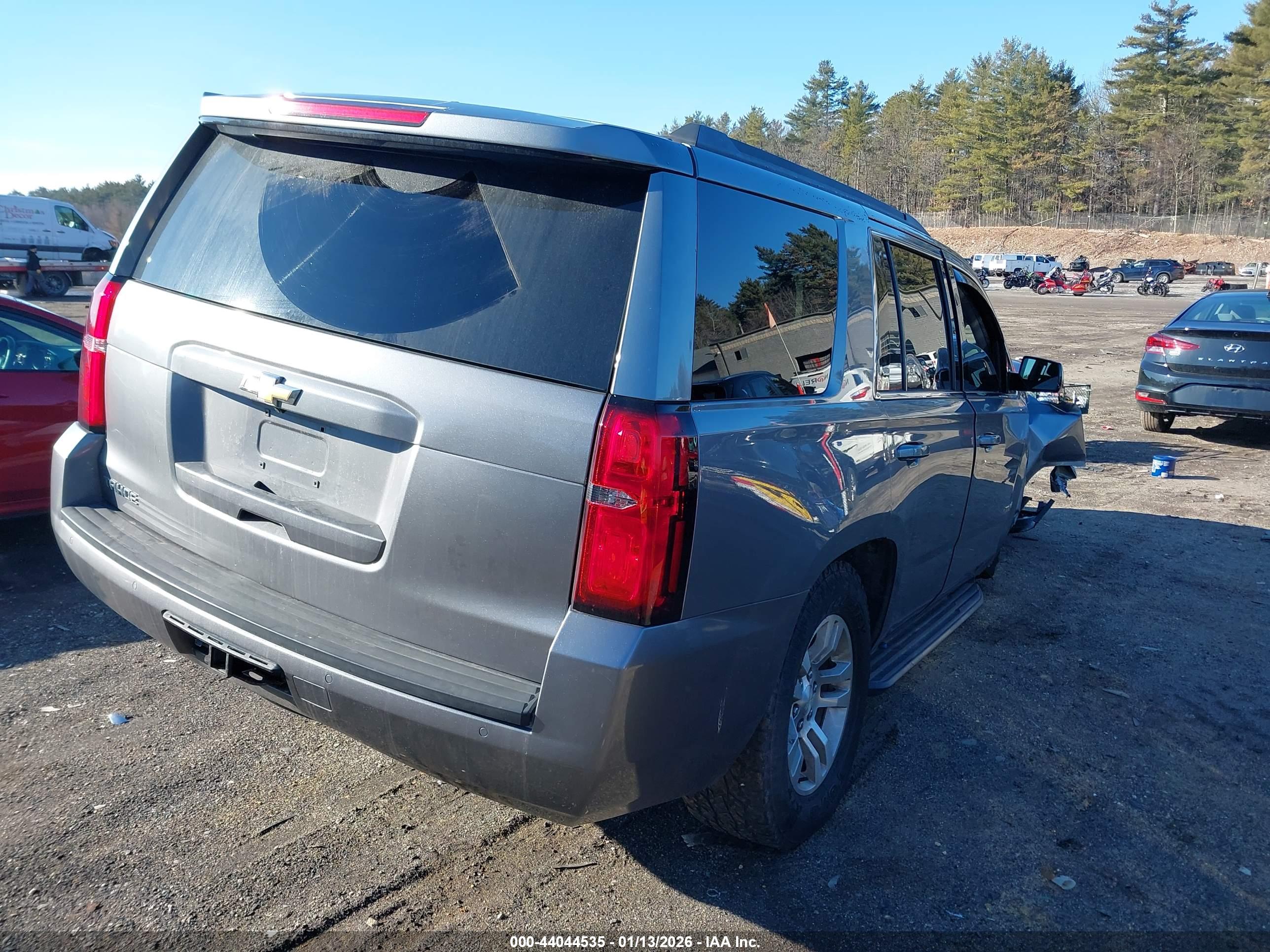 CHEVROLET TAHOE image 4