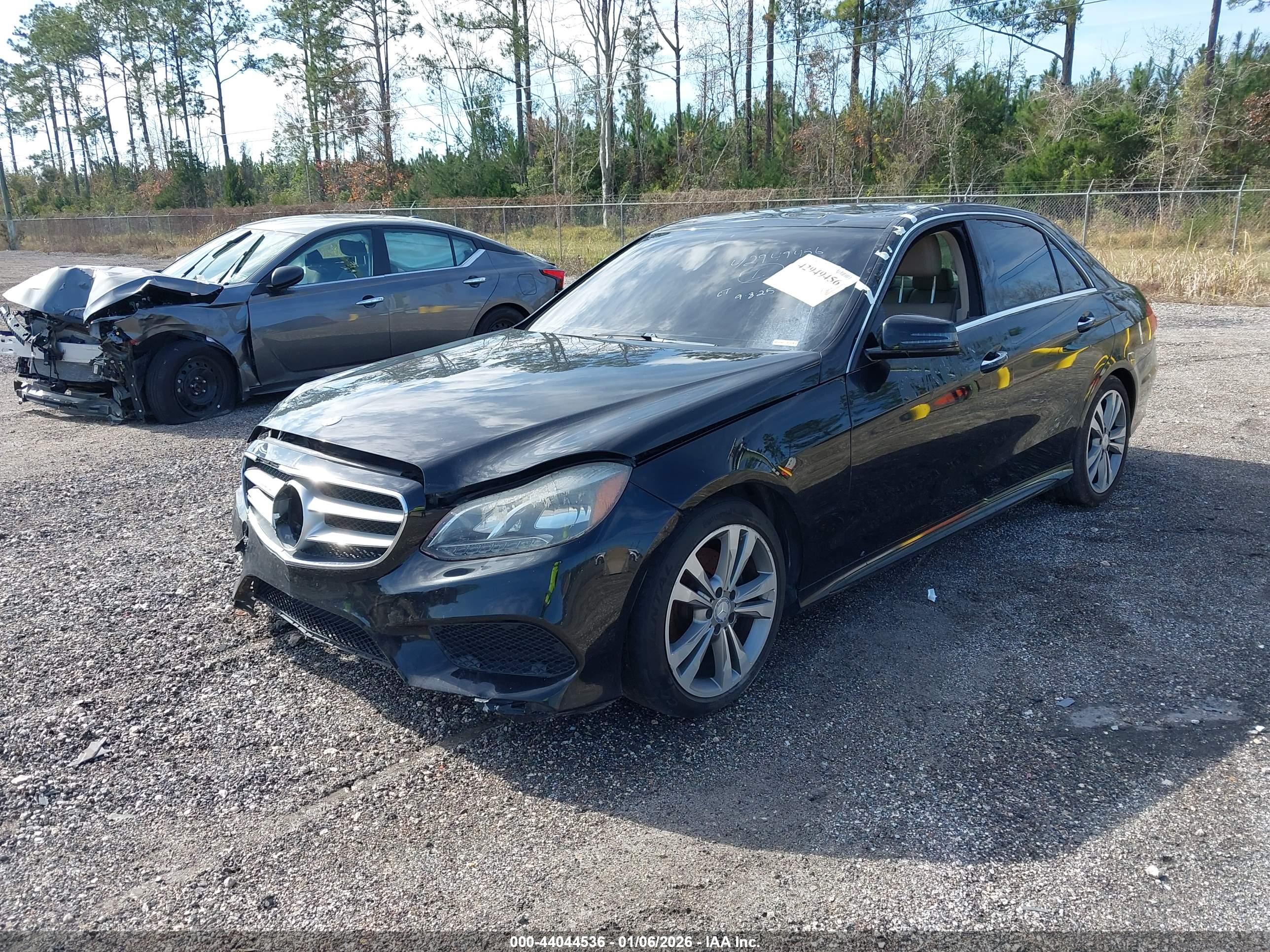 MERCEDES-BENZ E image 2