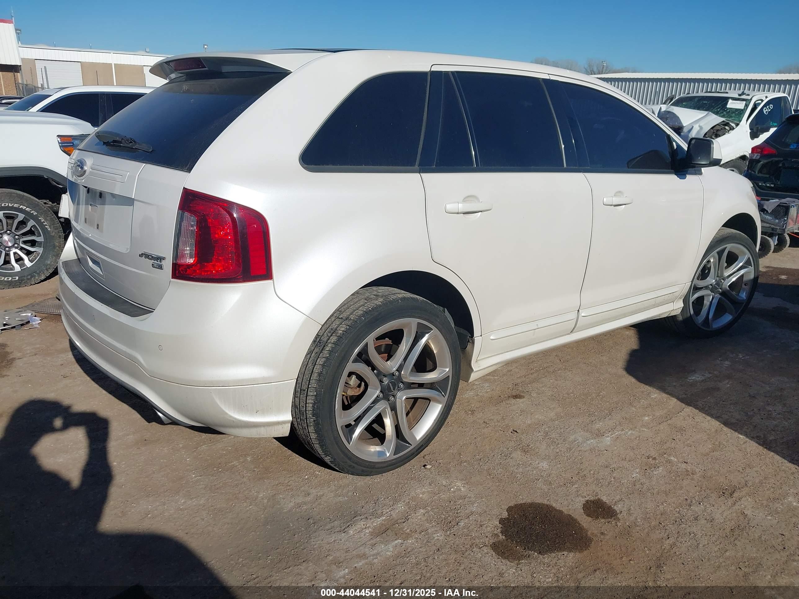 FORD EDGE image 4