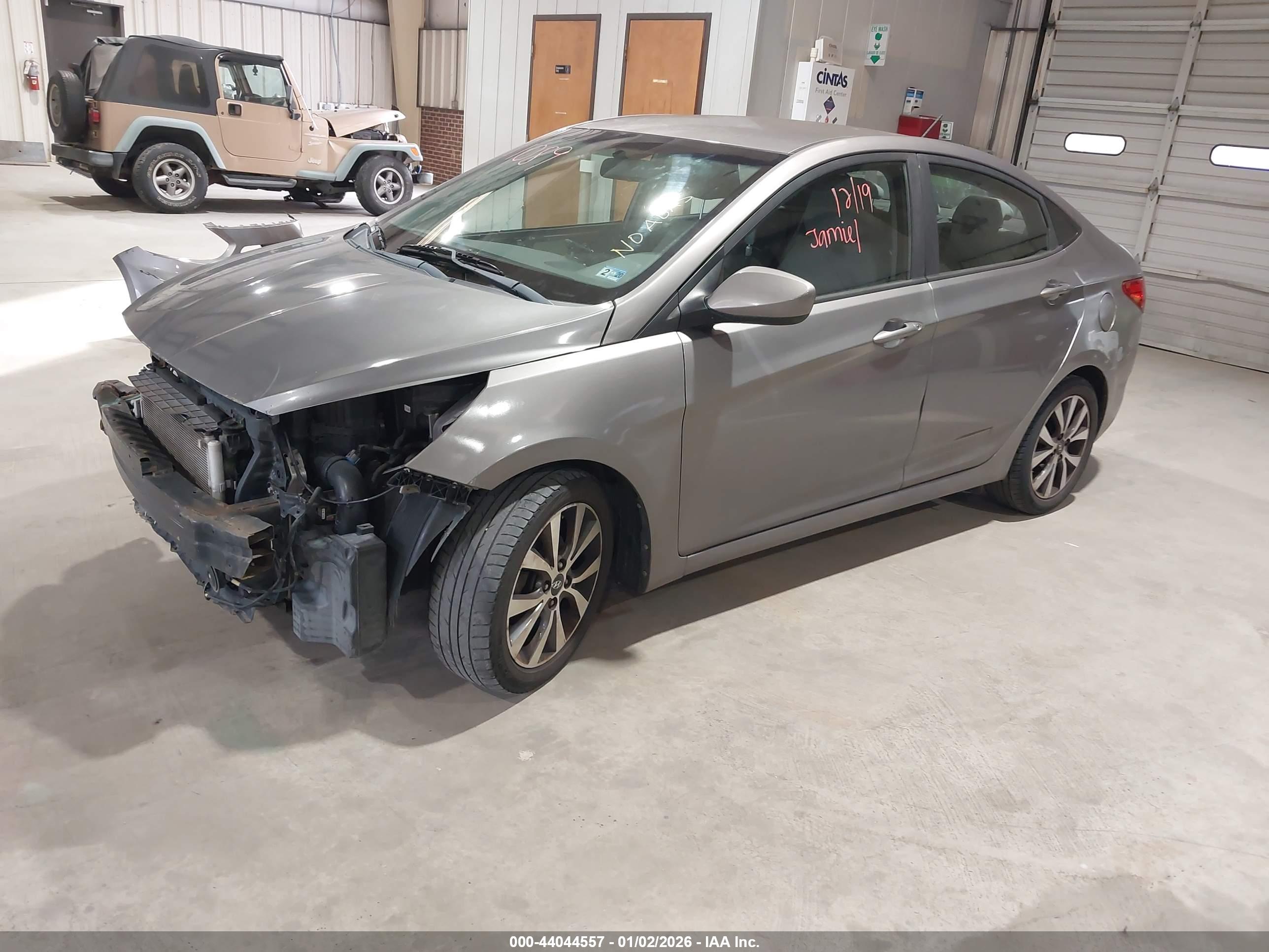 HYUNDAI ACCENT image 2