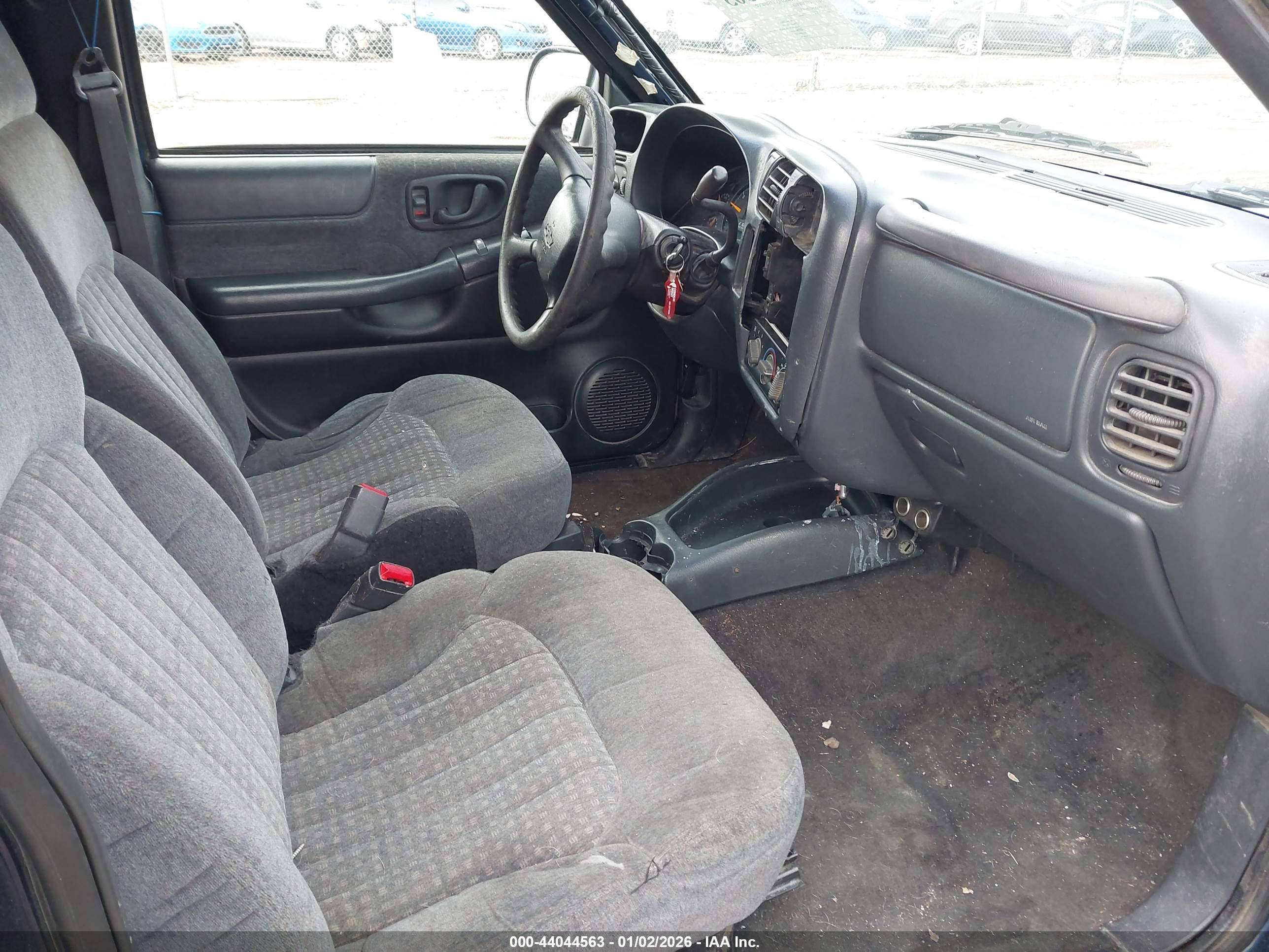 CHEVROLET S-10 image 5
