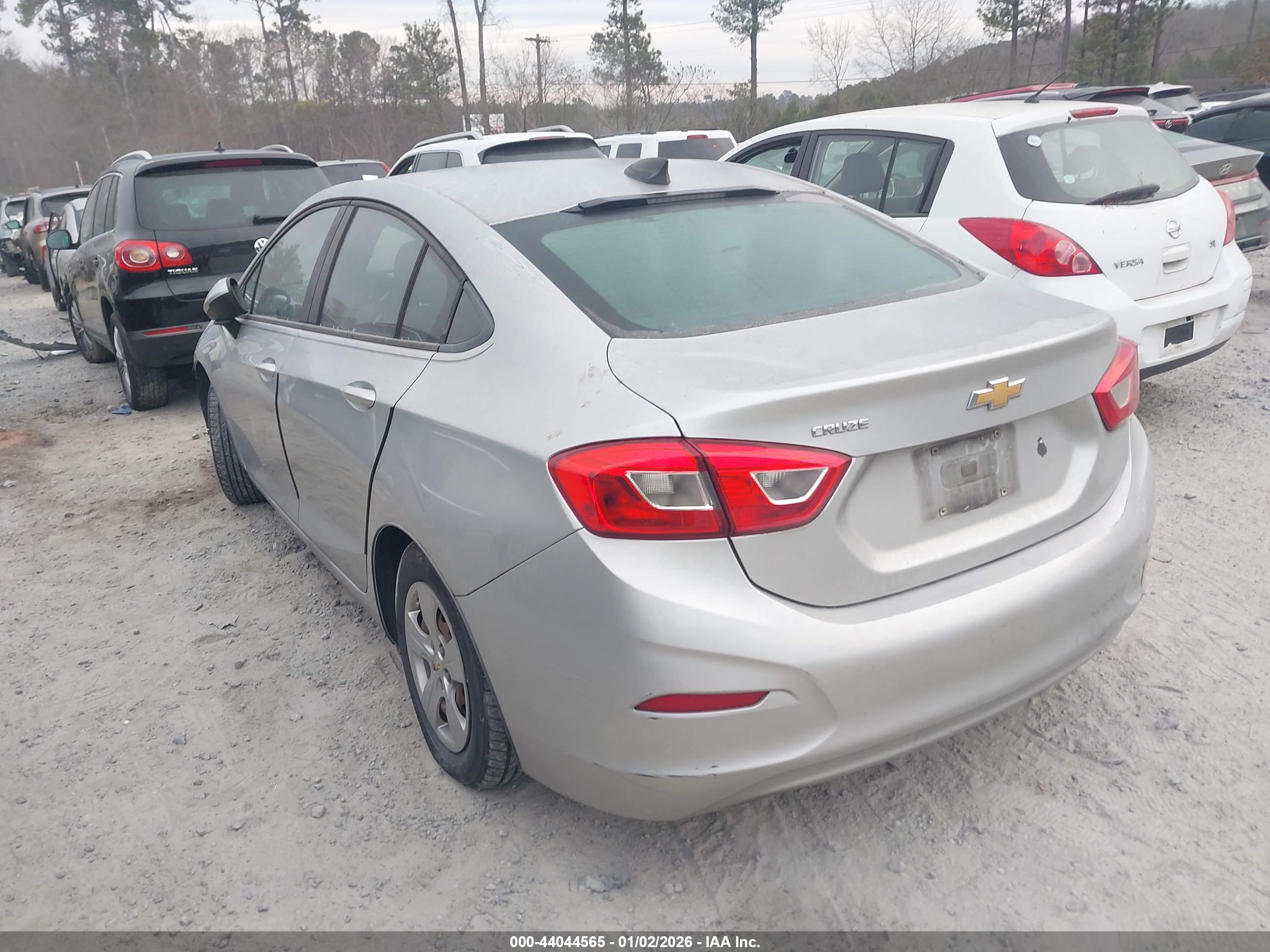 CHEVROLET CRUZE image 3