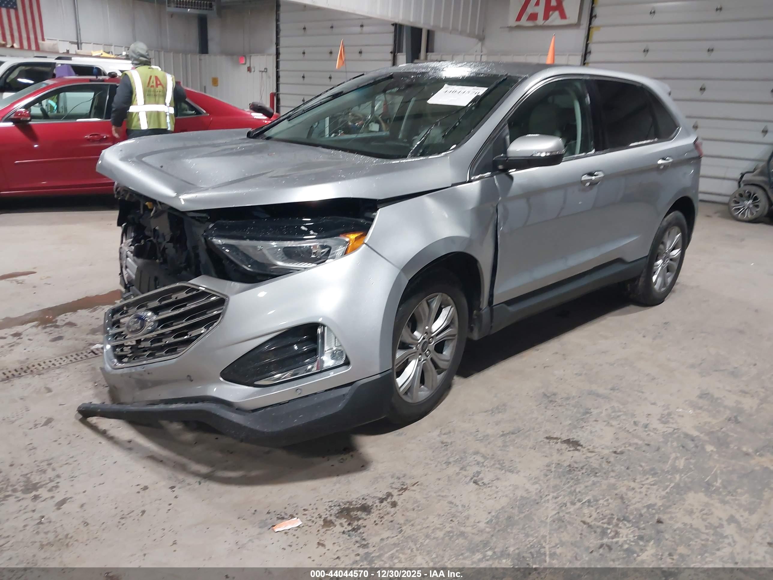 FORD EDGE image 2
