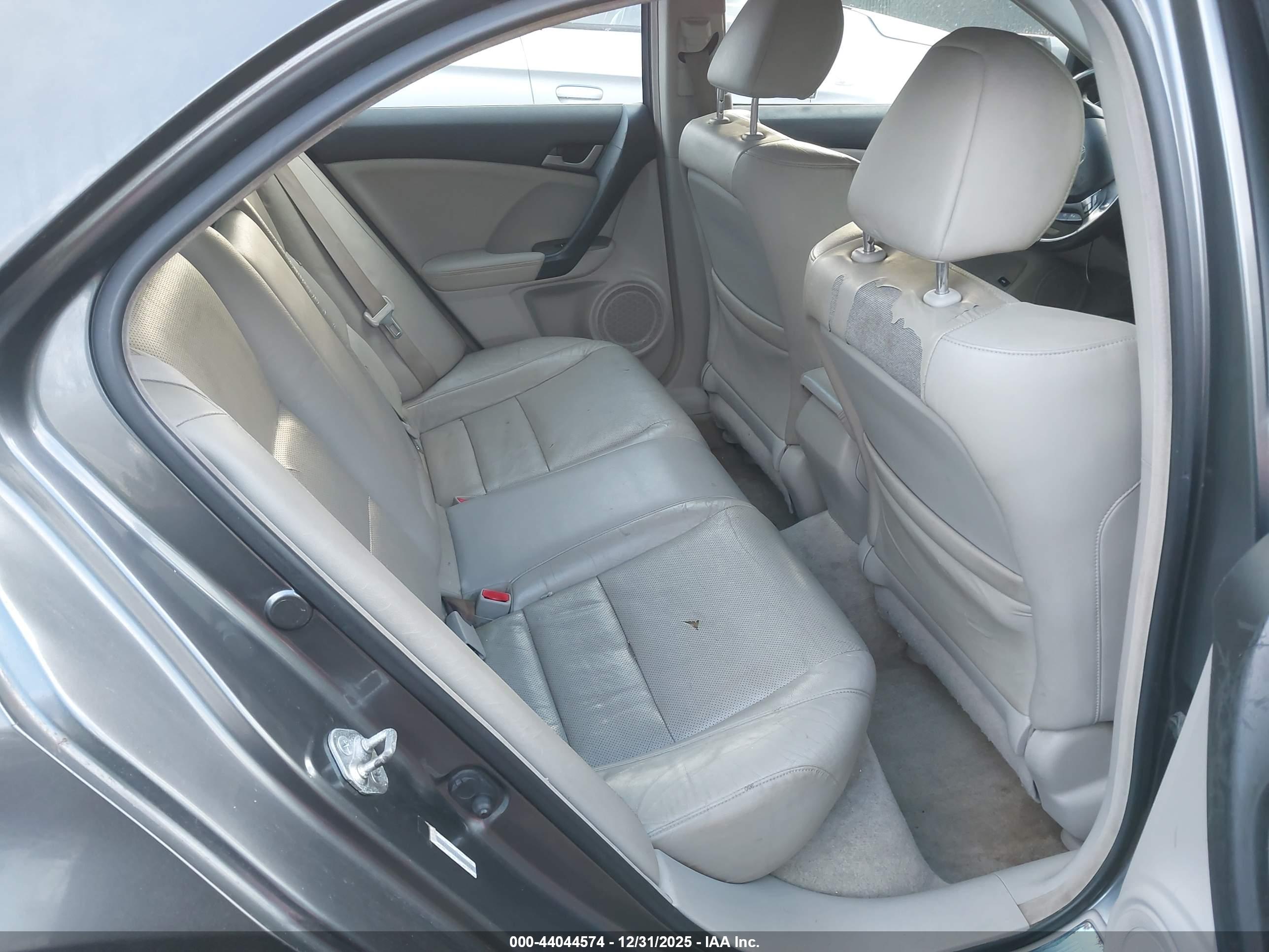 ACURA TSX image 8