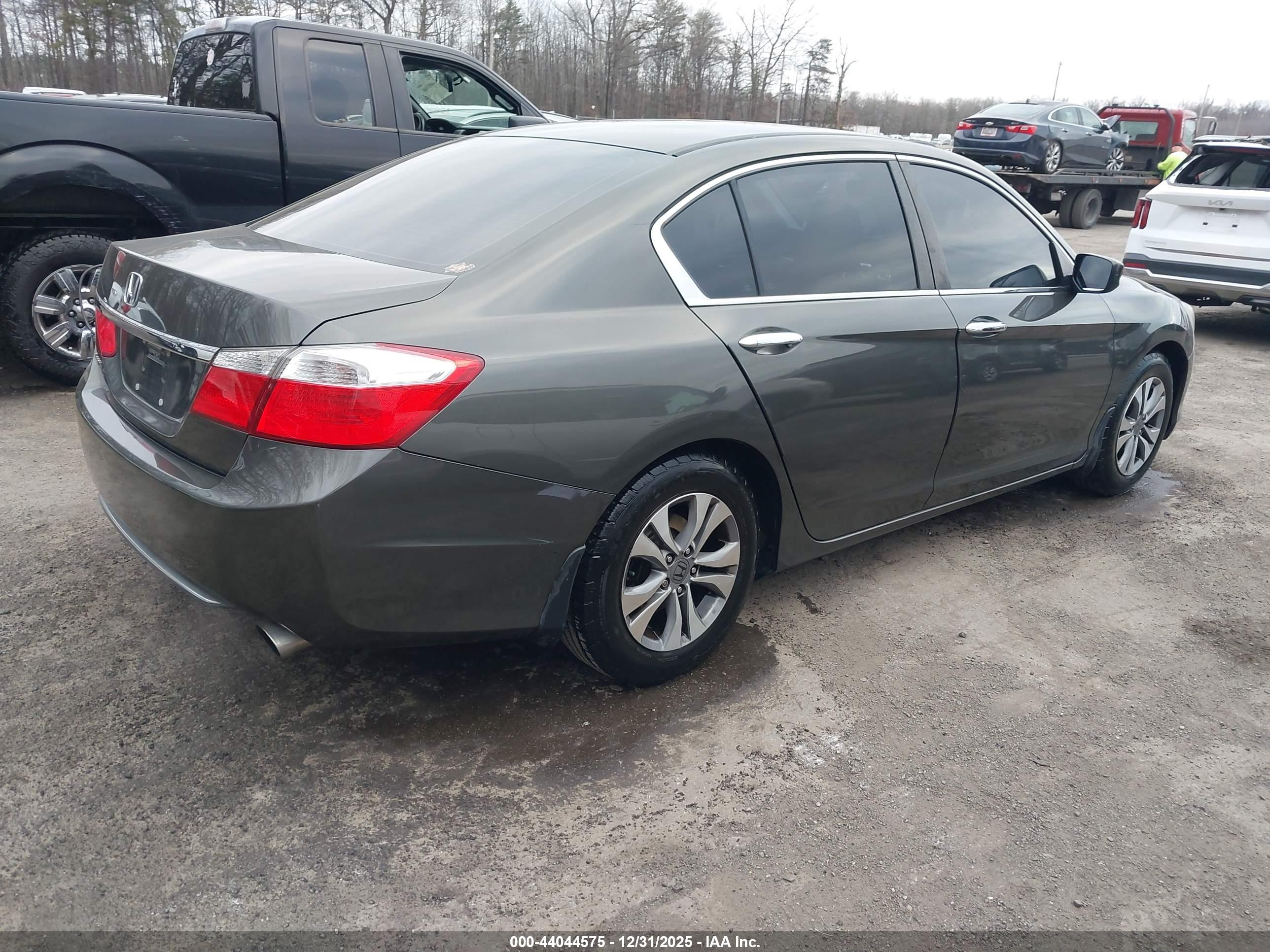 HONDA ACCORD image 4
