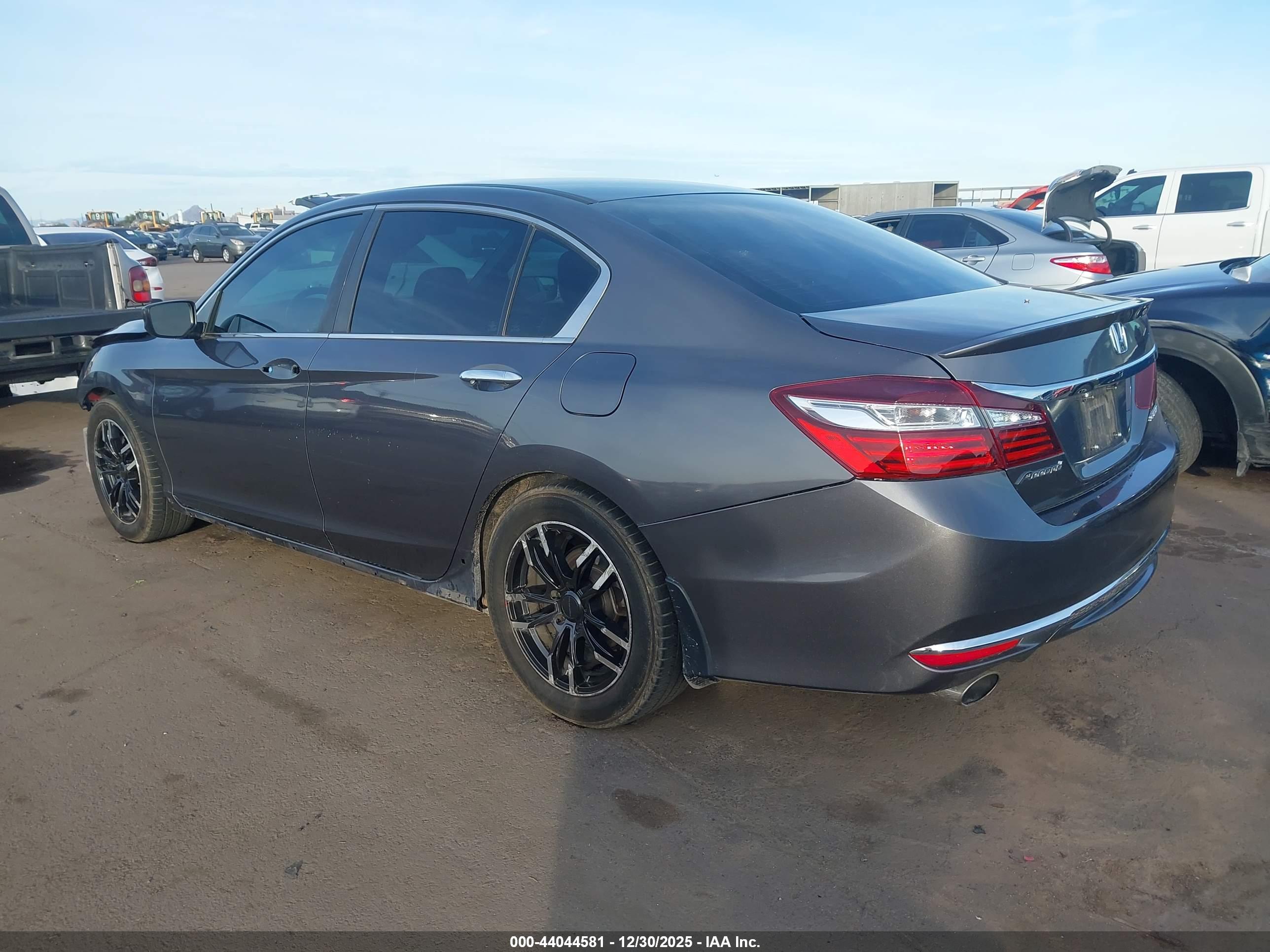 HONDA ACCORD image 3