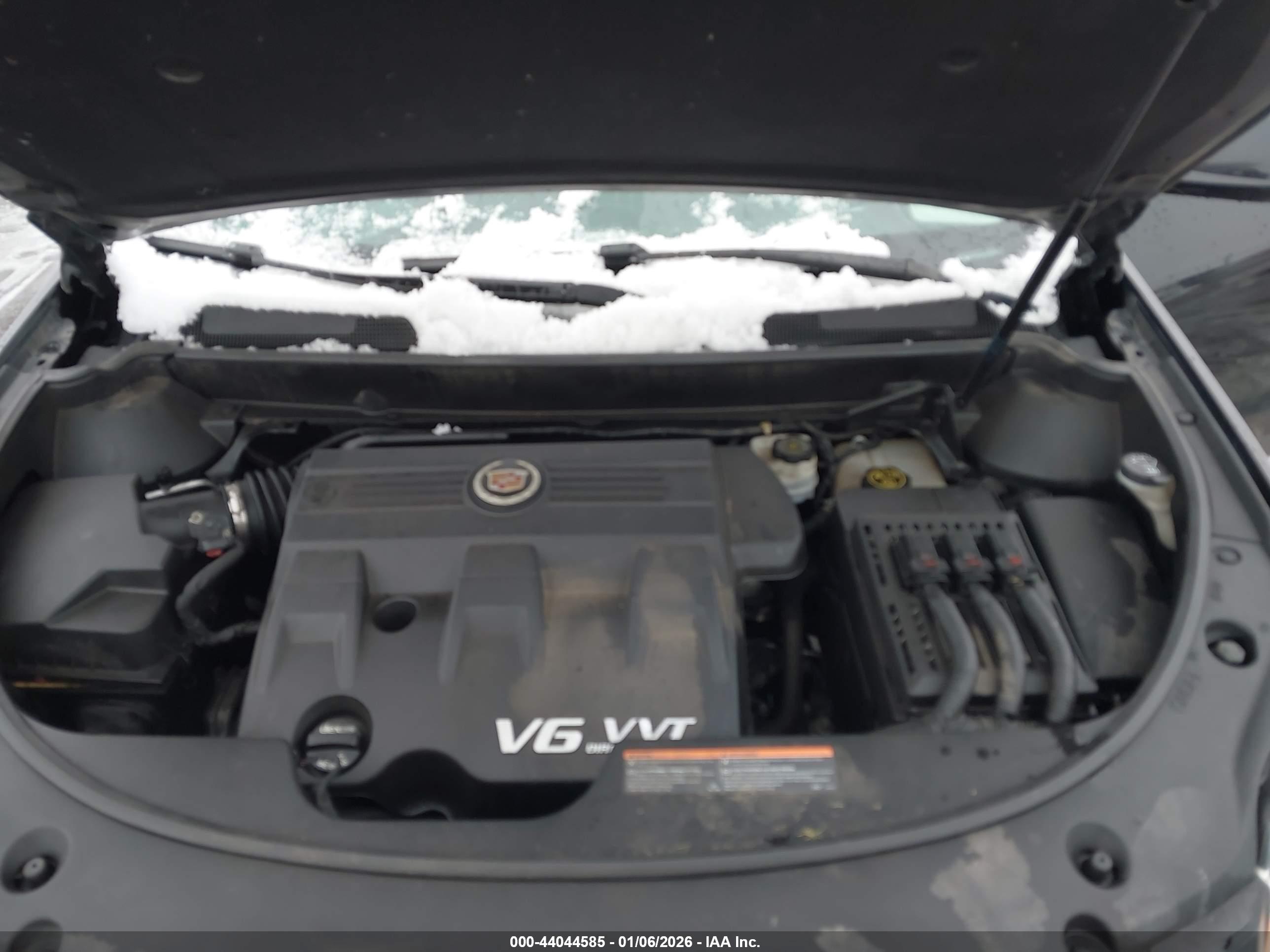 CADILLAC SRX image 10