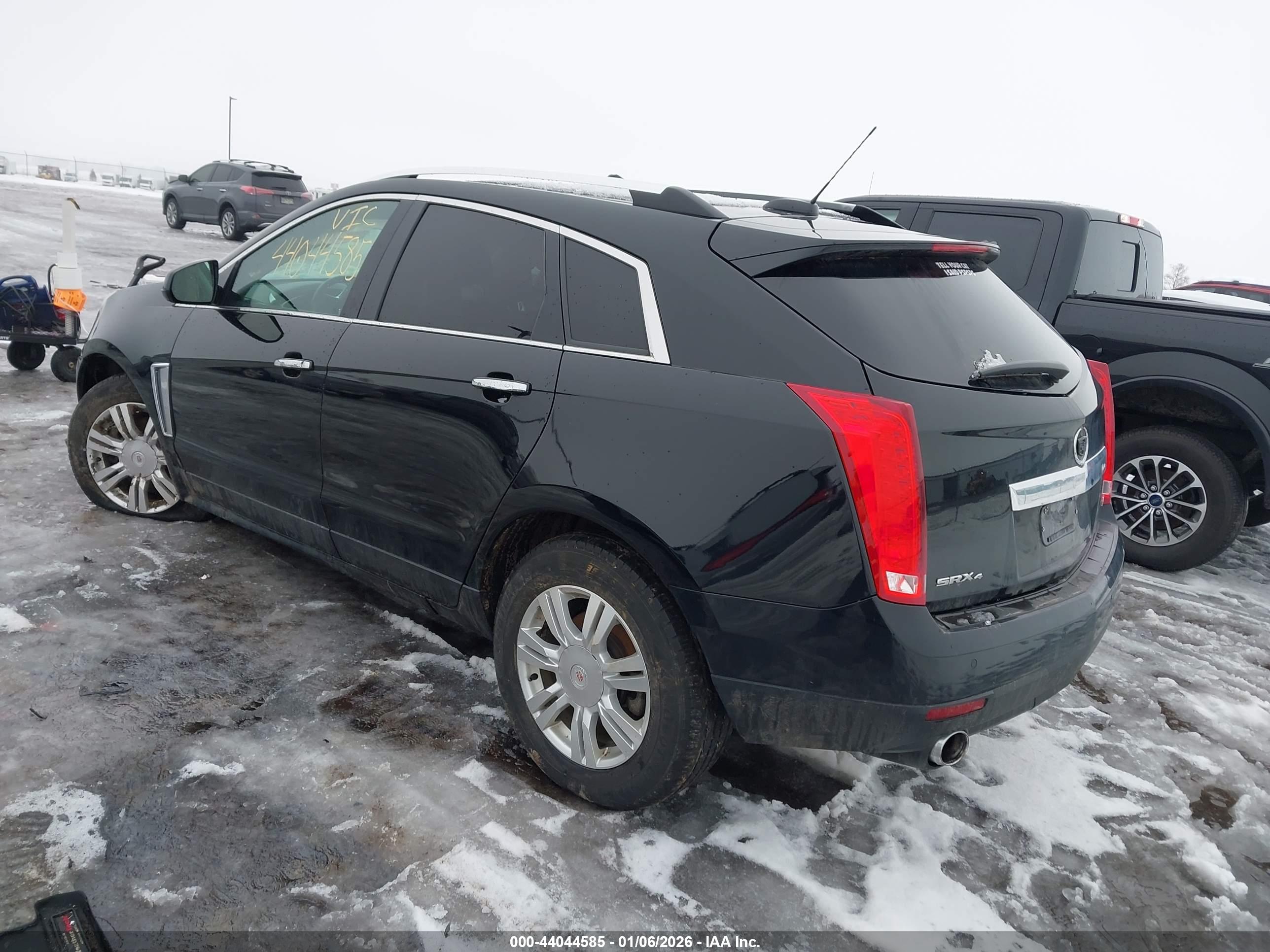 CADILLAC SRX image 3