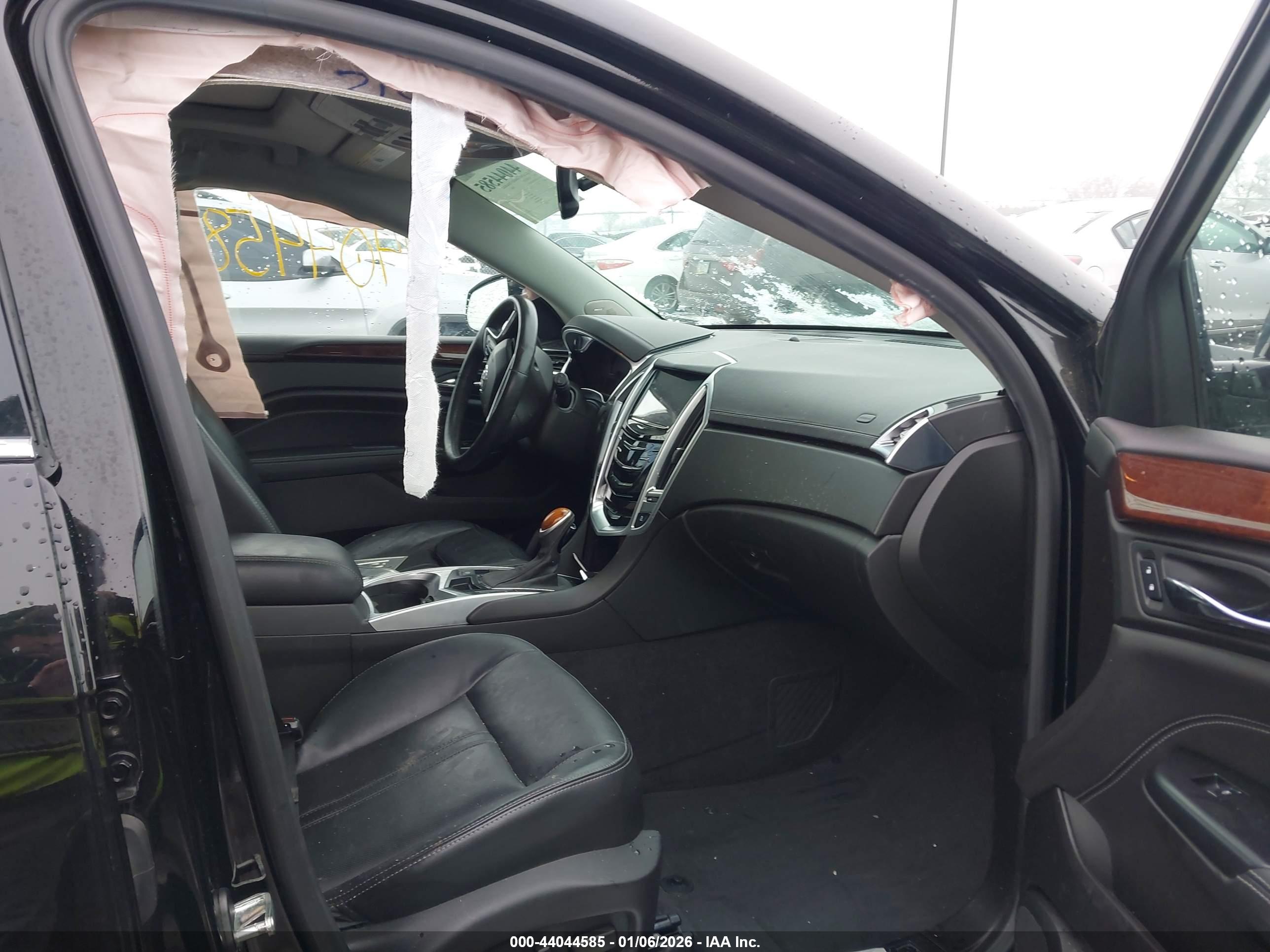 CADILLAC SRX image 5