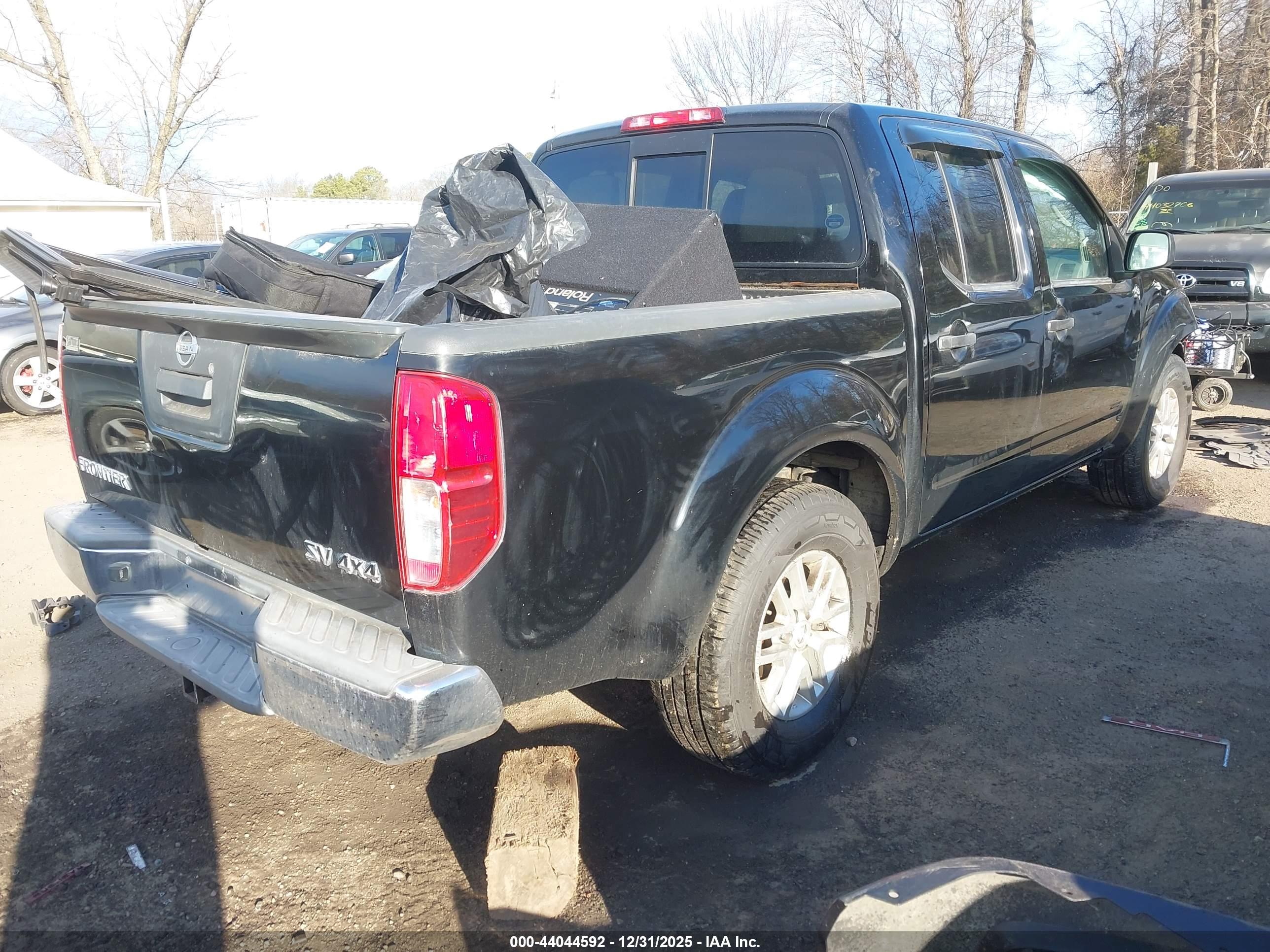 NISSAN FRONTIER image 4