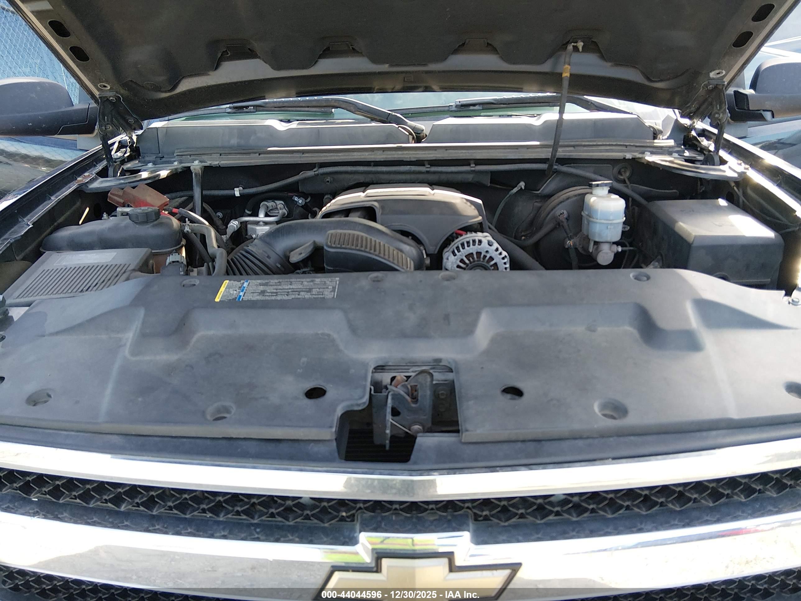 CHEVROLET SILVERADO image 10