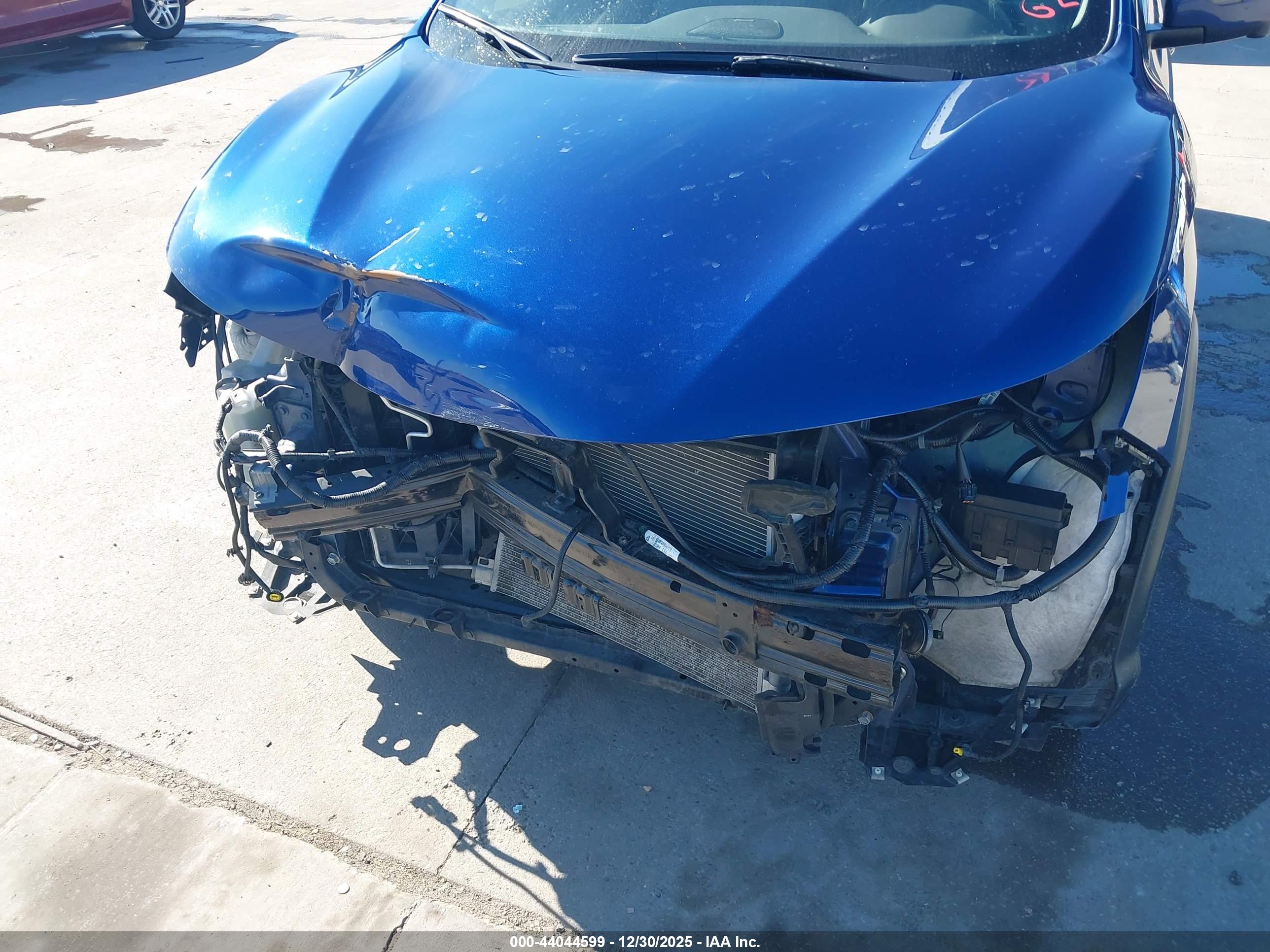NISSAN ROGUE image 6