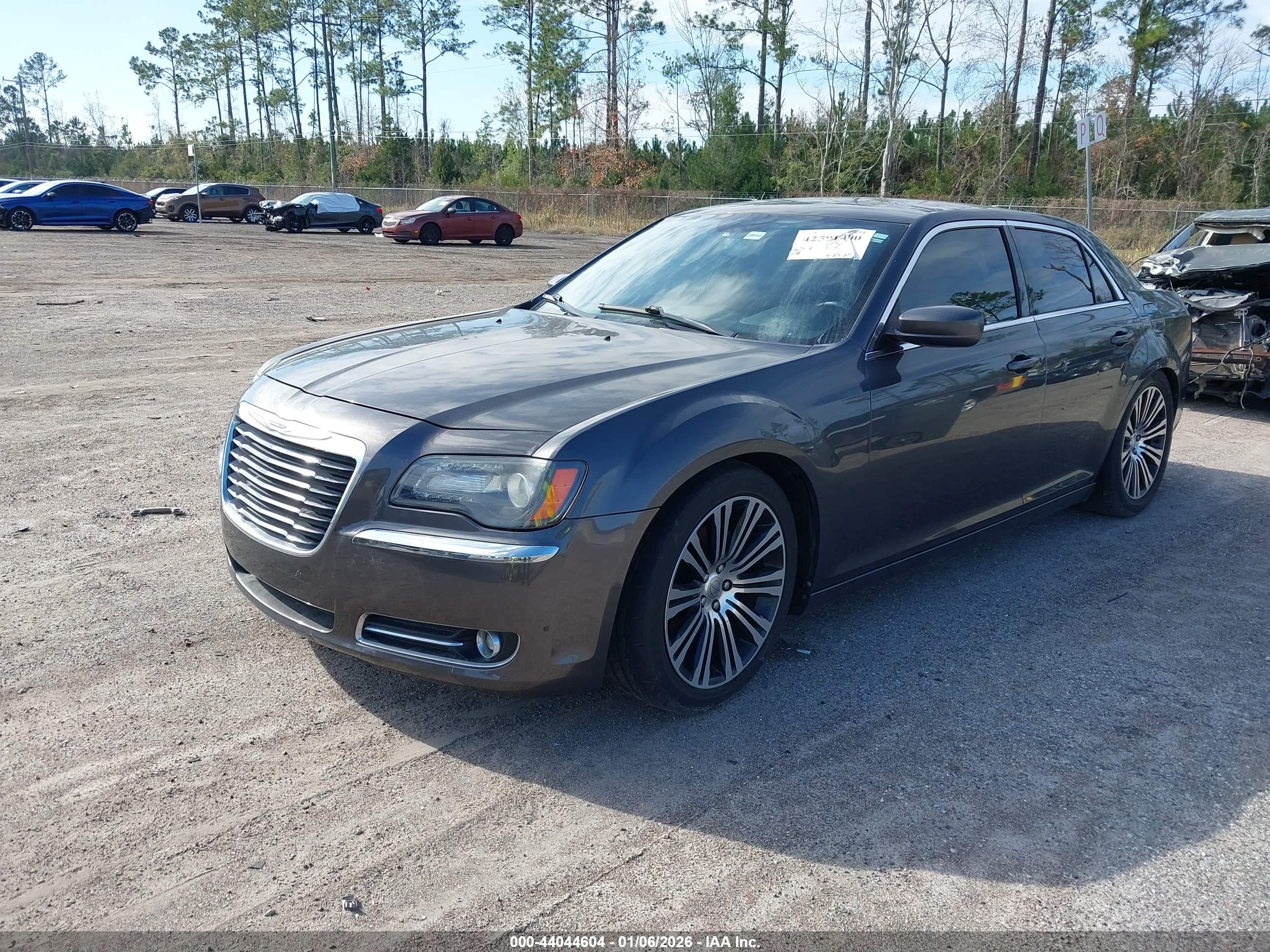 CHRYSLER 300 image 2