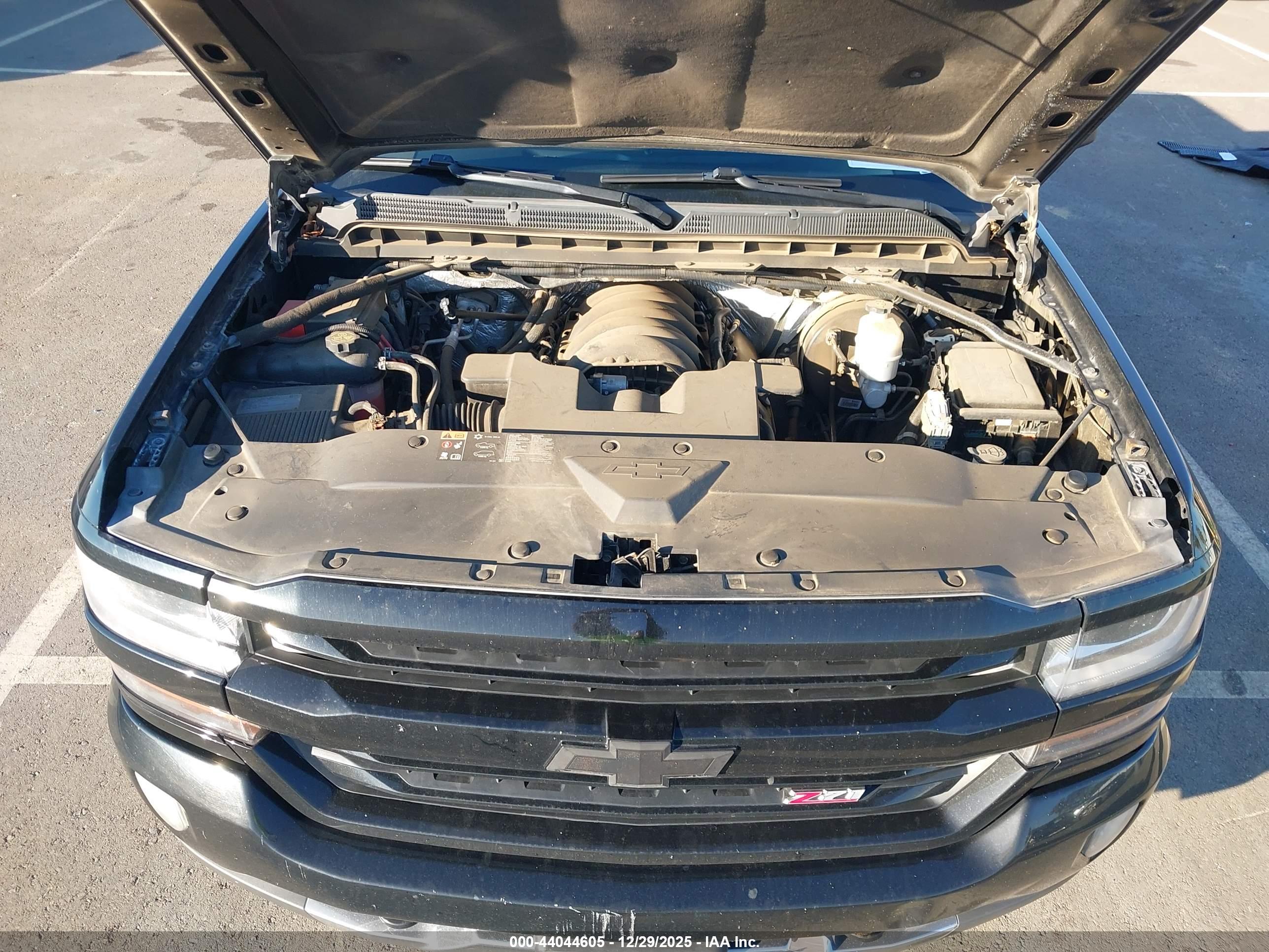 CHEVROLET SILVERADO image 10