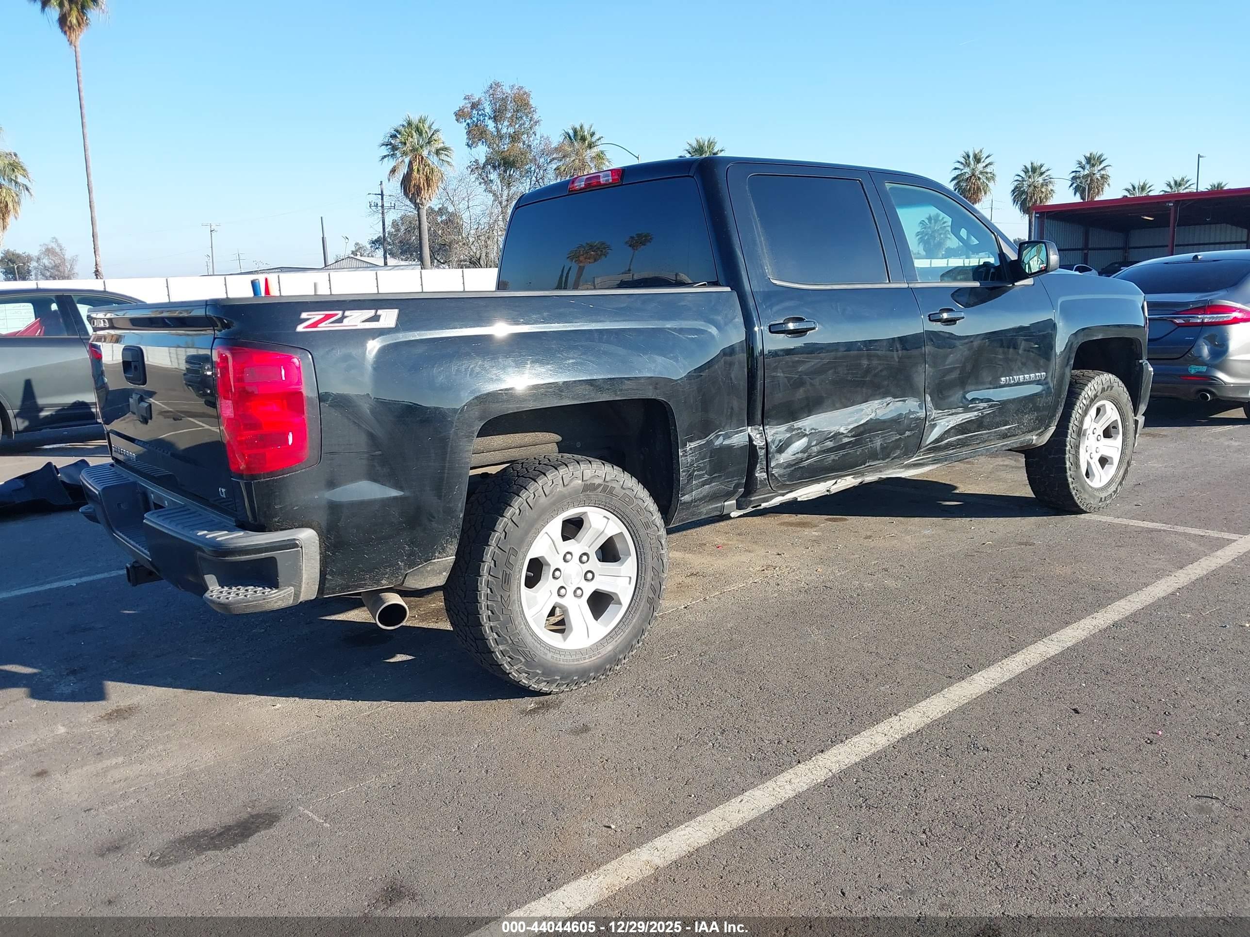 CHEVROLET SILVERADO image 4